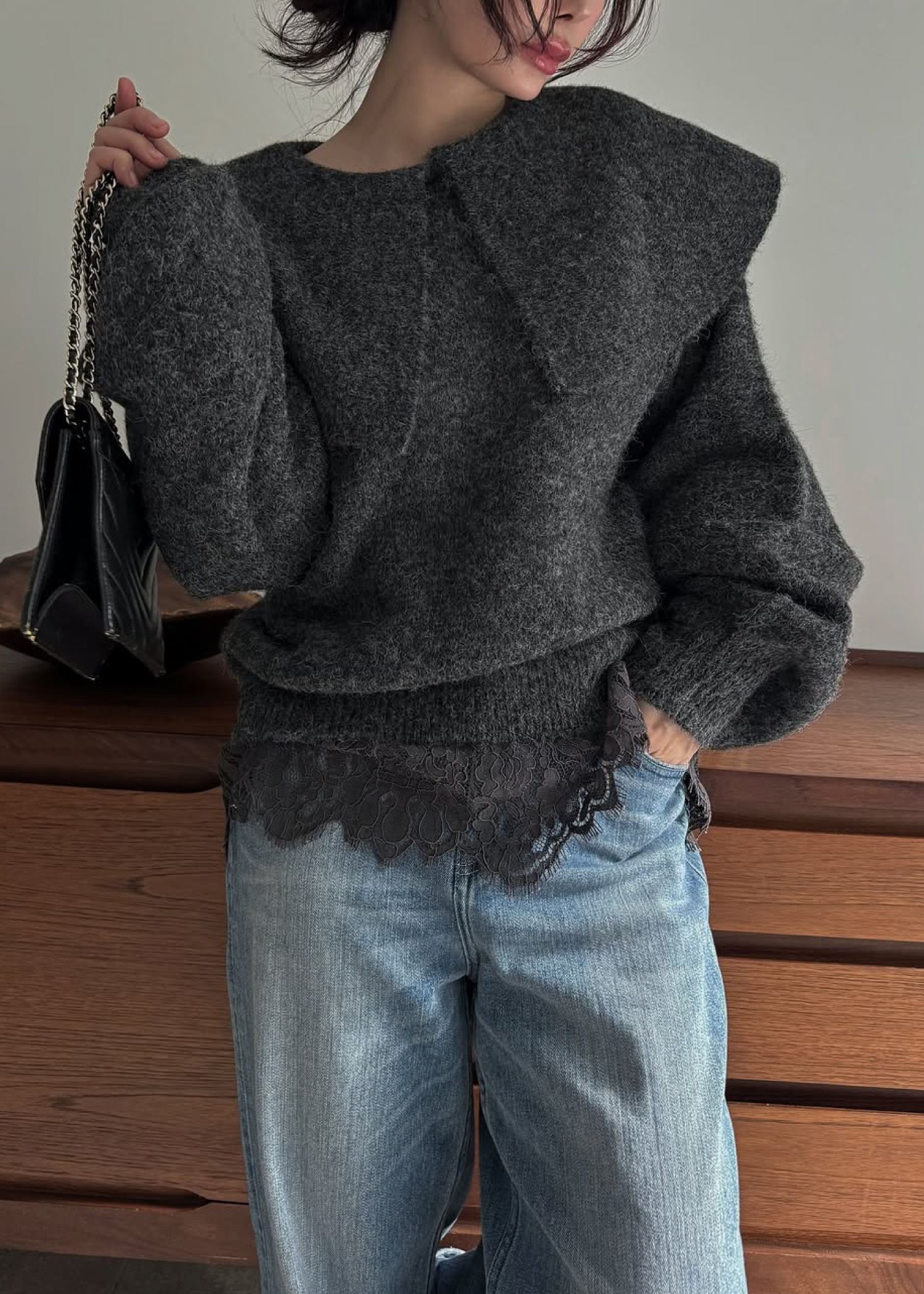 overlay big collar volume sleeve knit