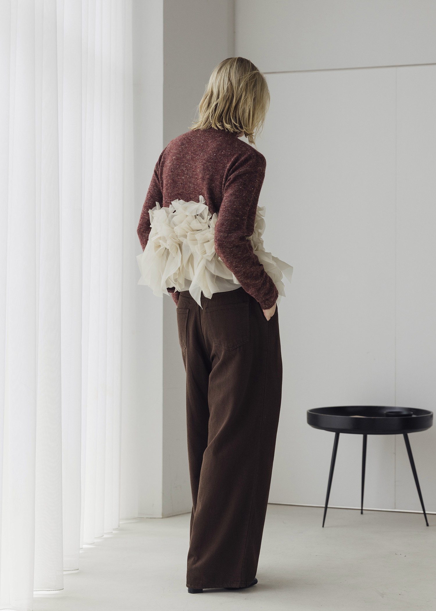 gradation frill bottleneck knit