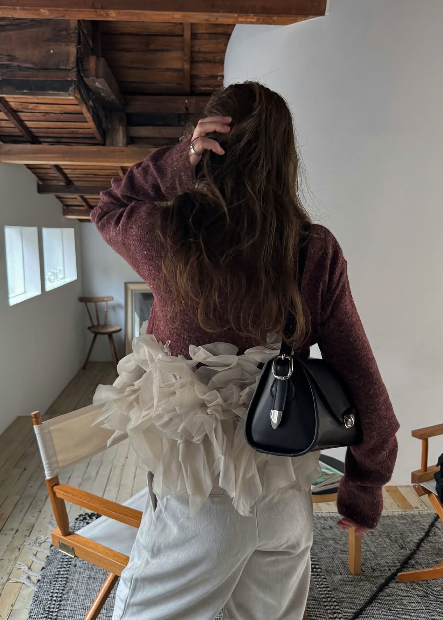 gradation frill bottleneck knit