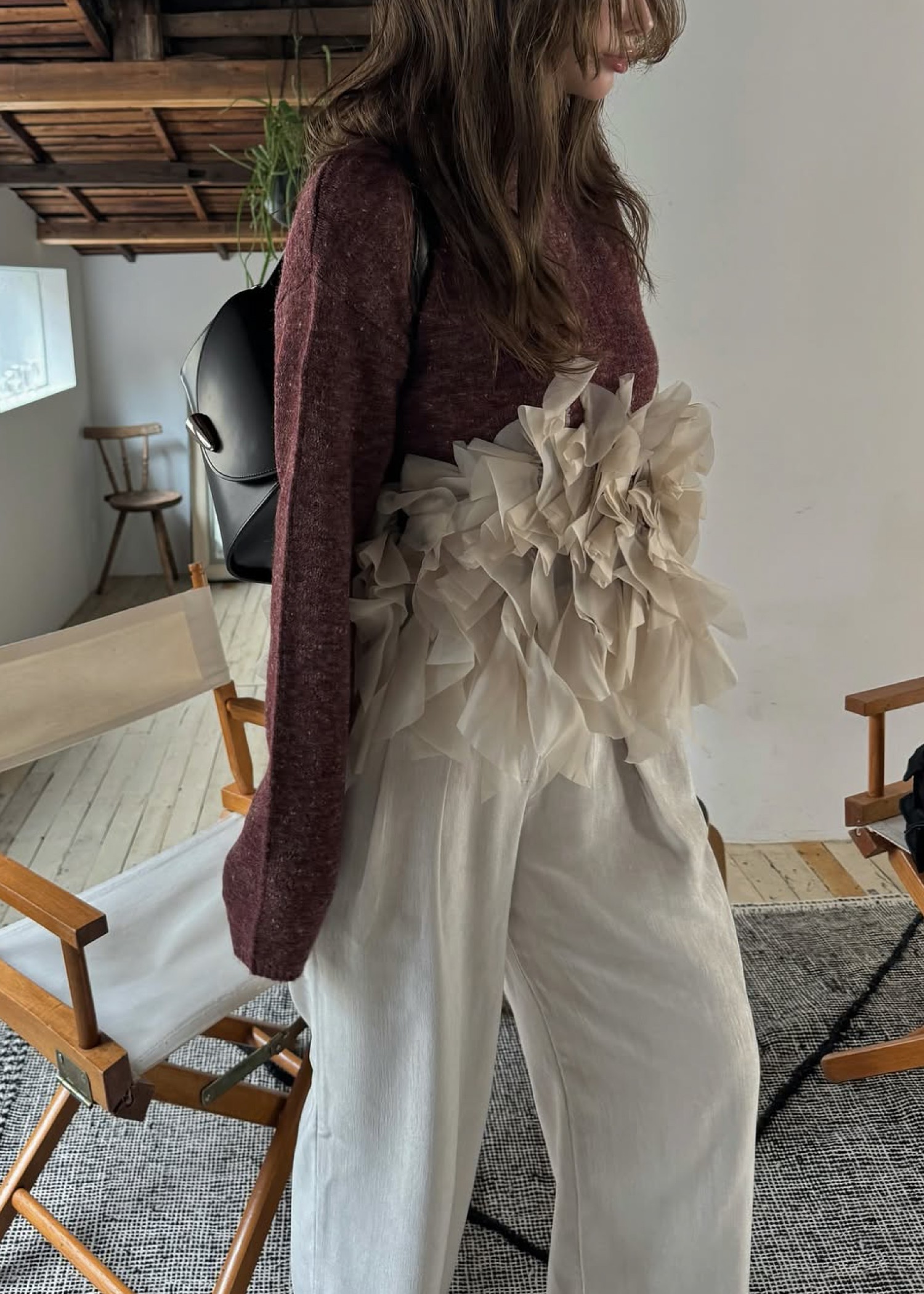 gradation frill bottleneck knit