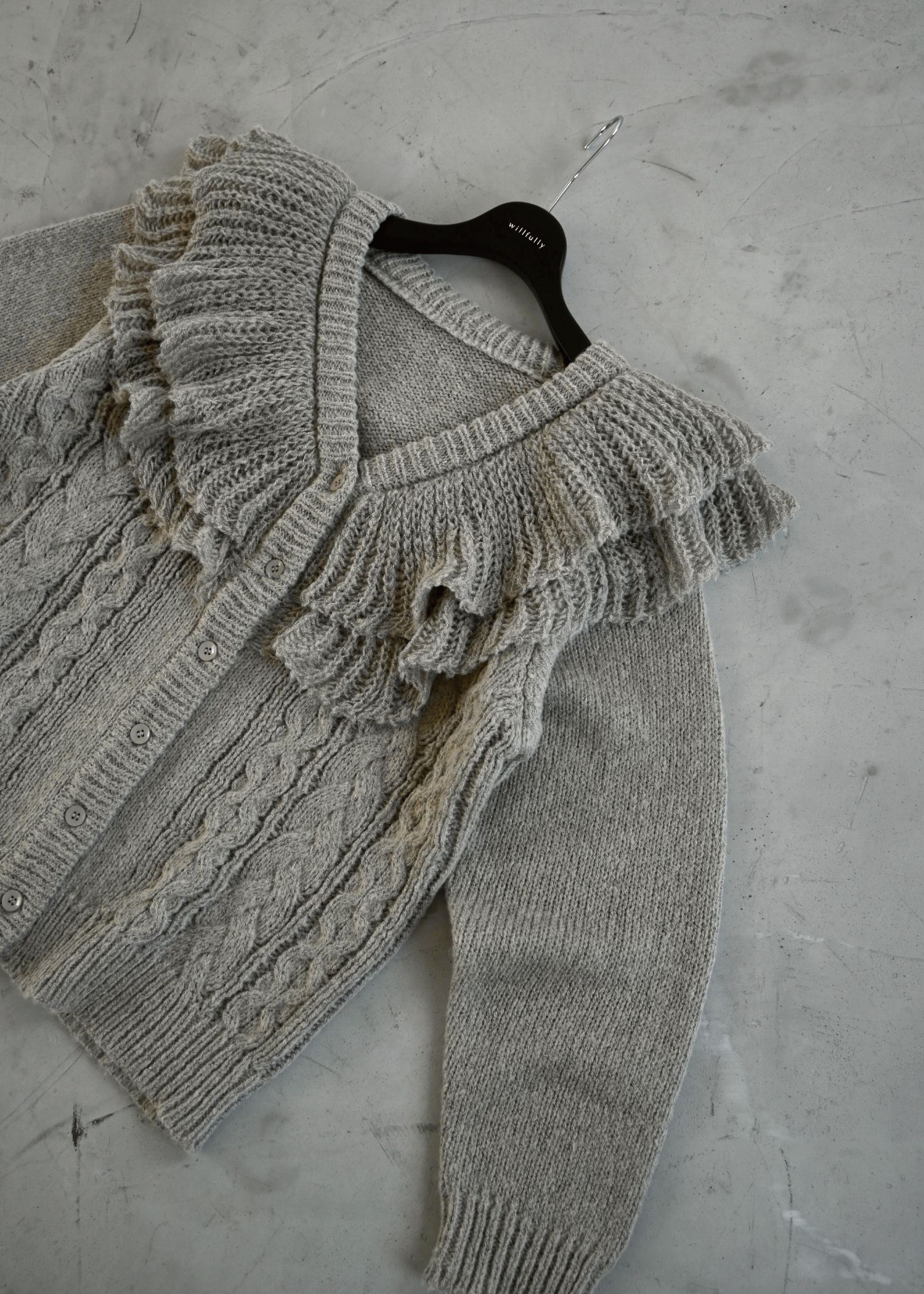 shoulder frill cable knit cardigan