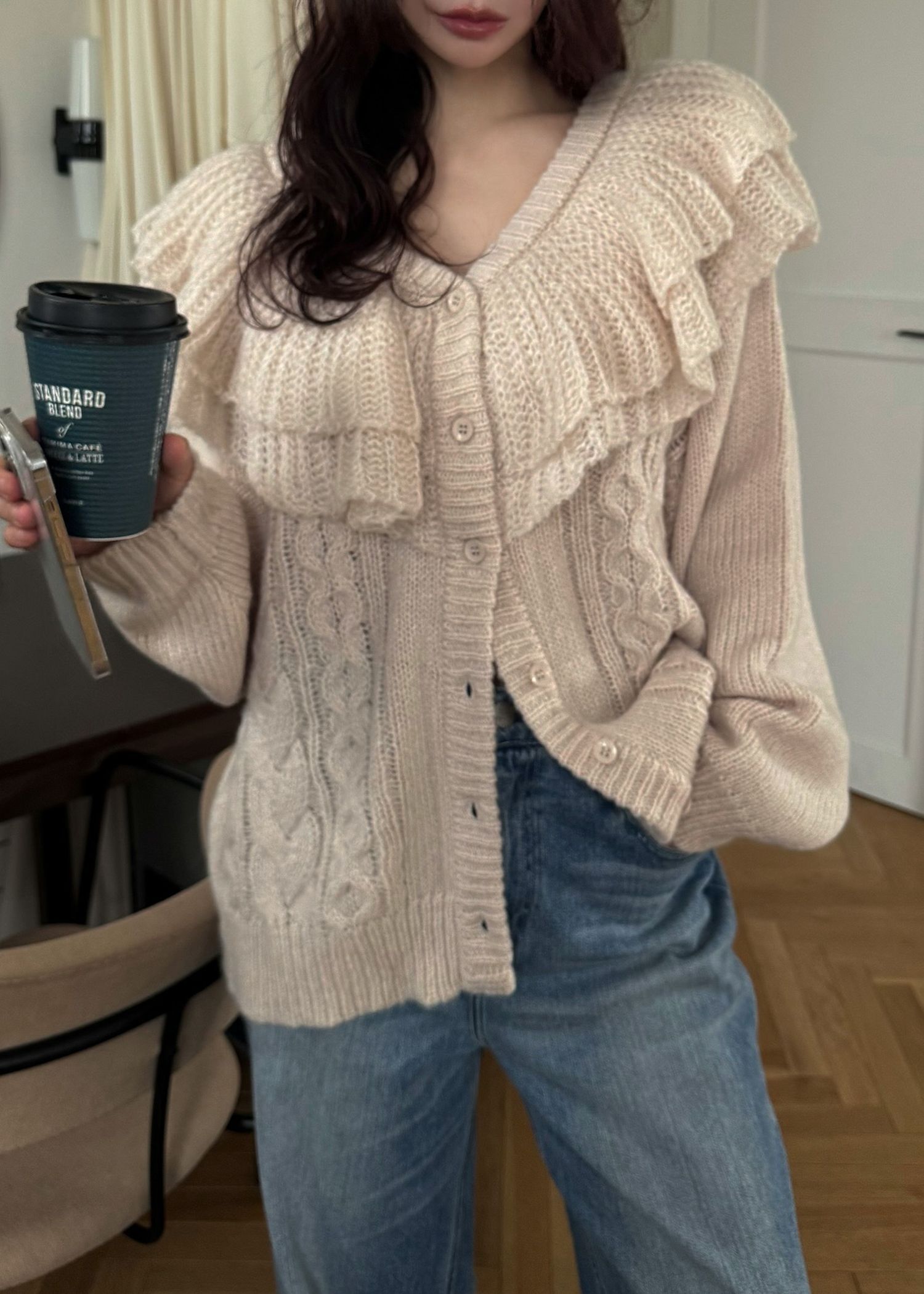 shoulder frill cable knit cardigan