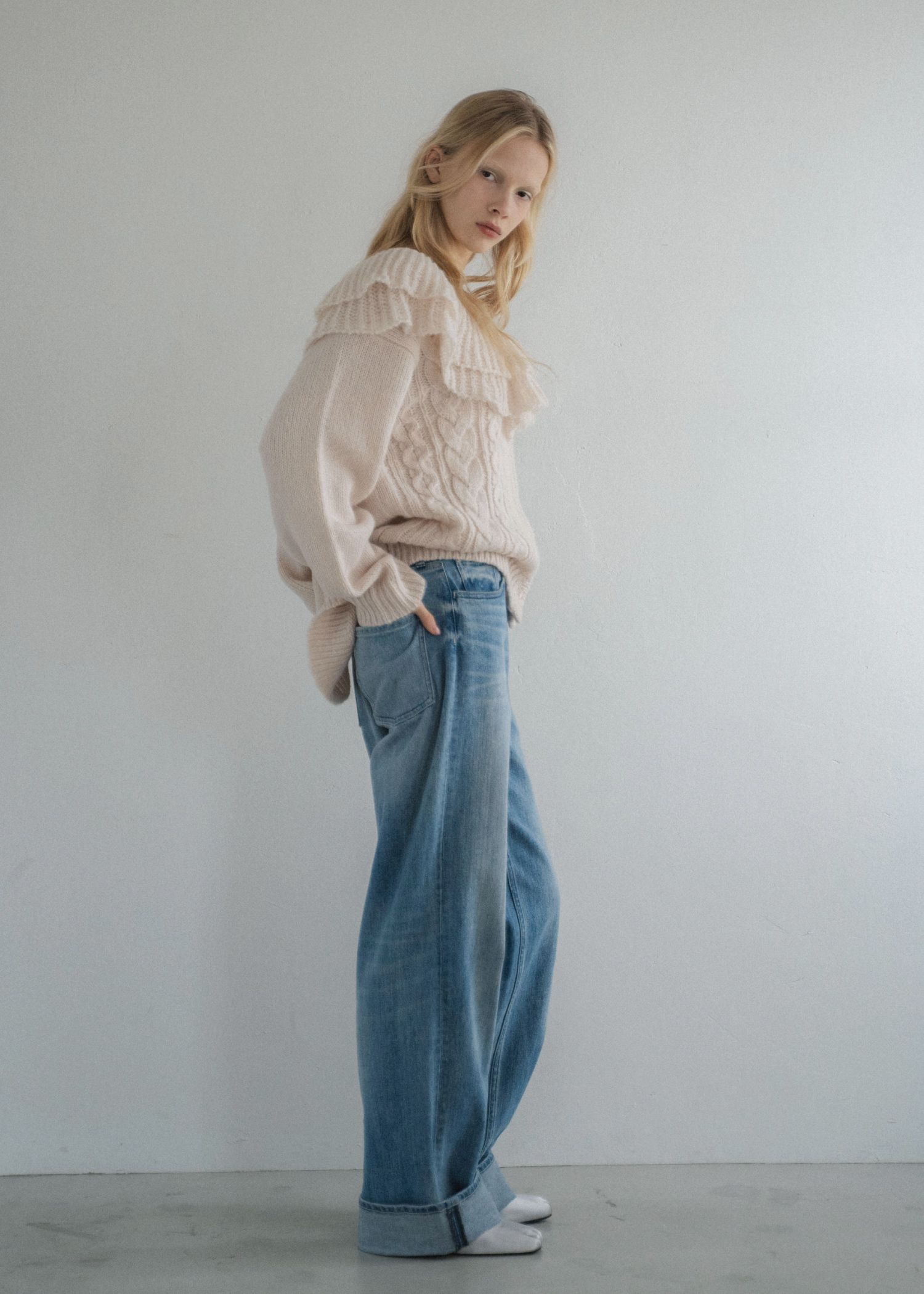 shoulder frill cable knit cardigan