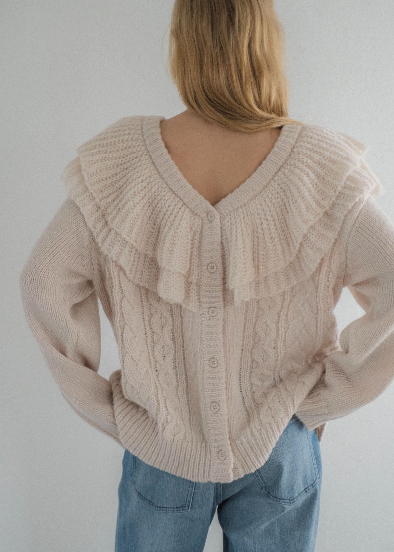shoulder frill cable knit cardigan