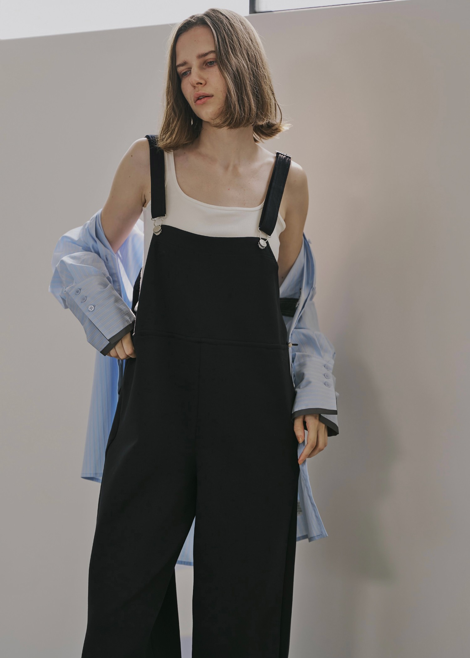 パンツ WILLFULLY suspenders cut off PT 新品】willfully suspenders cut off PT ホワイト