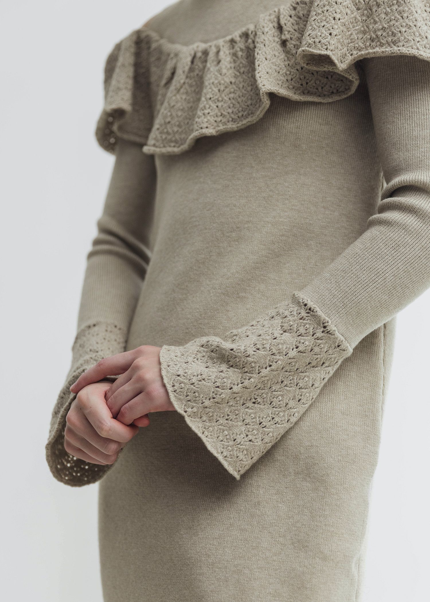 shoulder slit frill mermaid knit OP