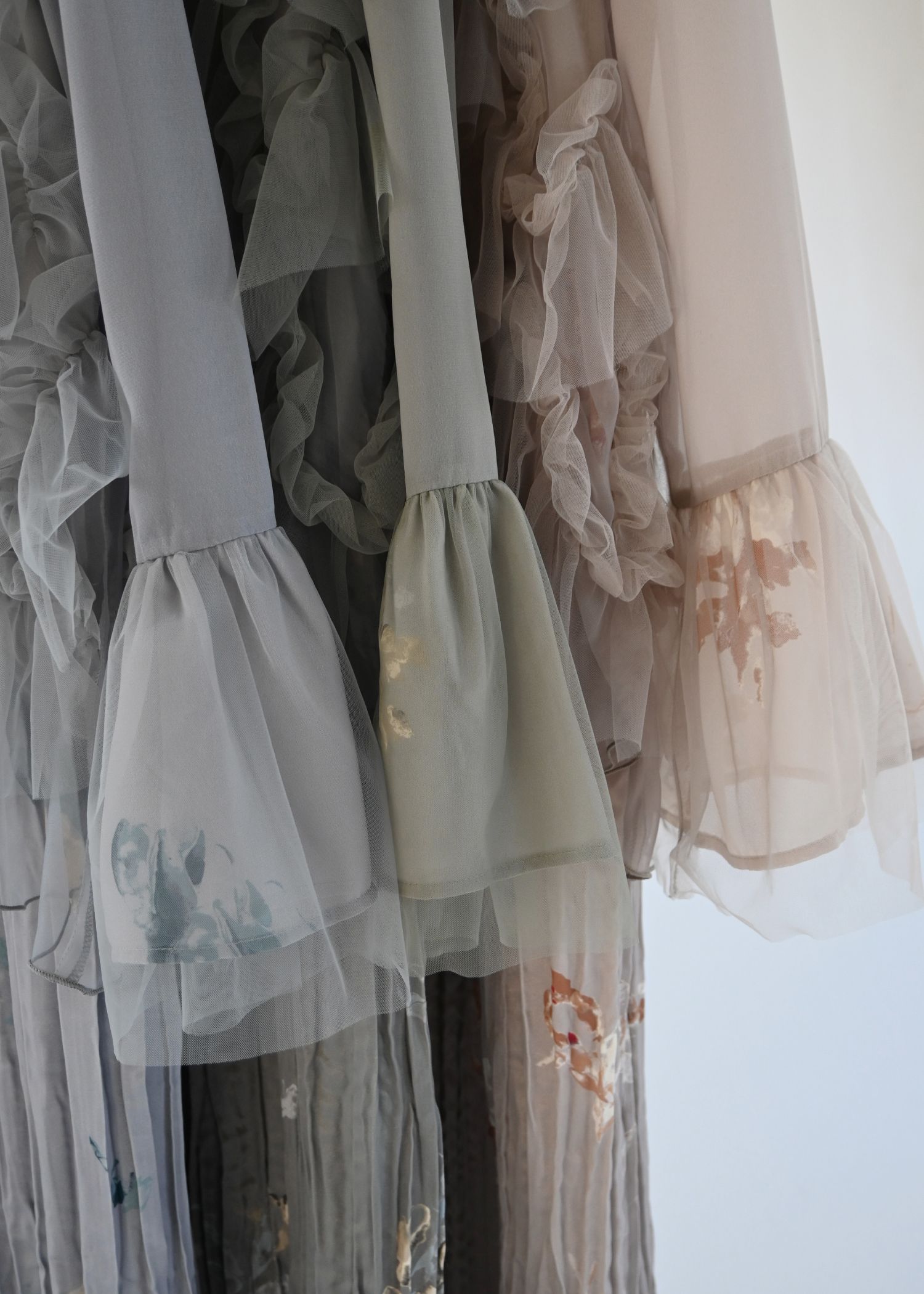 random tulle layered iris pleats OP