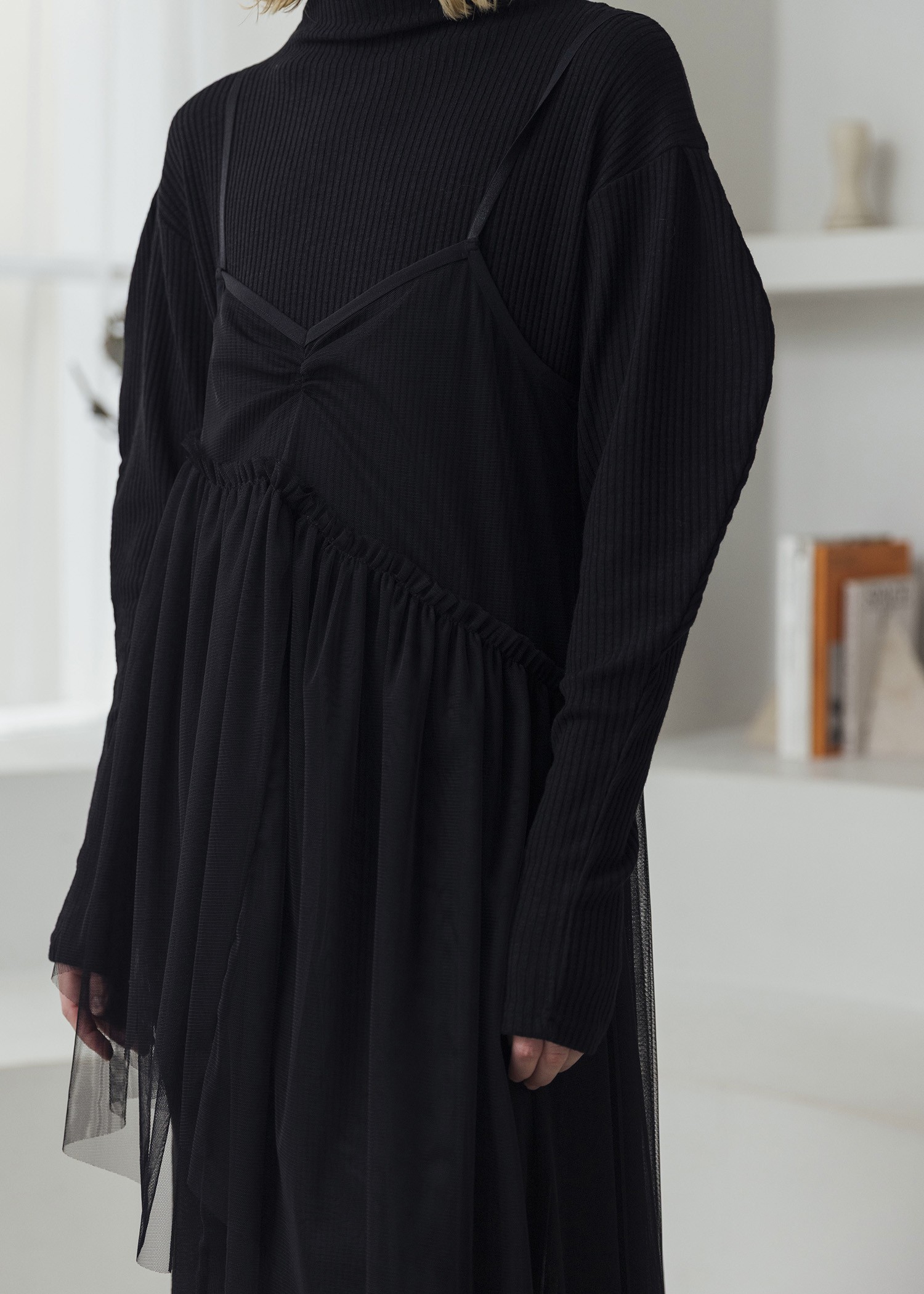 volume sleeve high neck rib OP