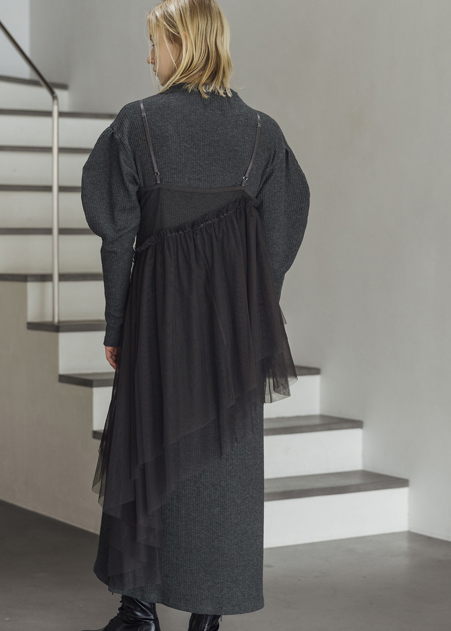 volume sleeve high neck rib OP