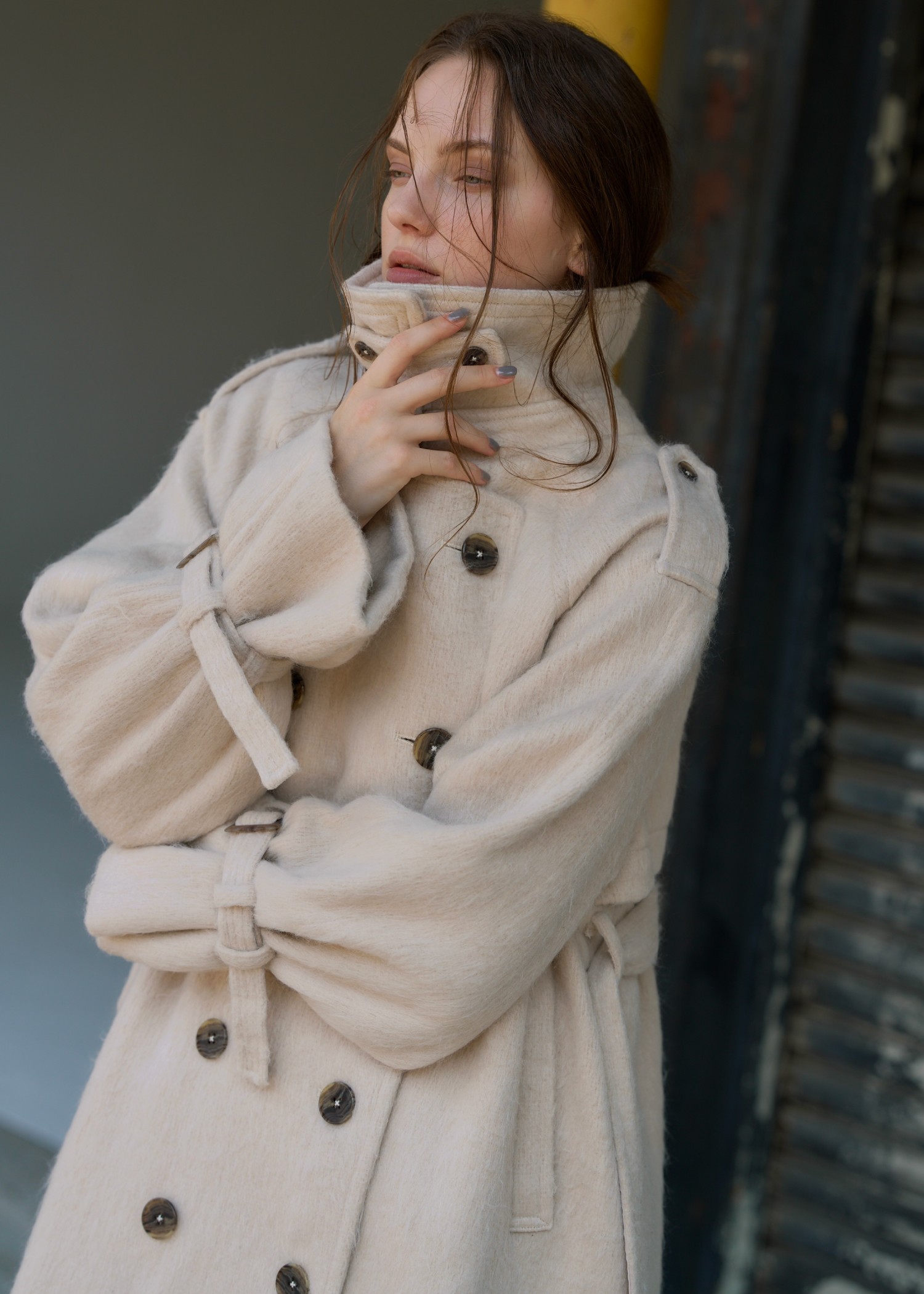 shaggy volume sleeve trench long coat