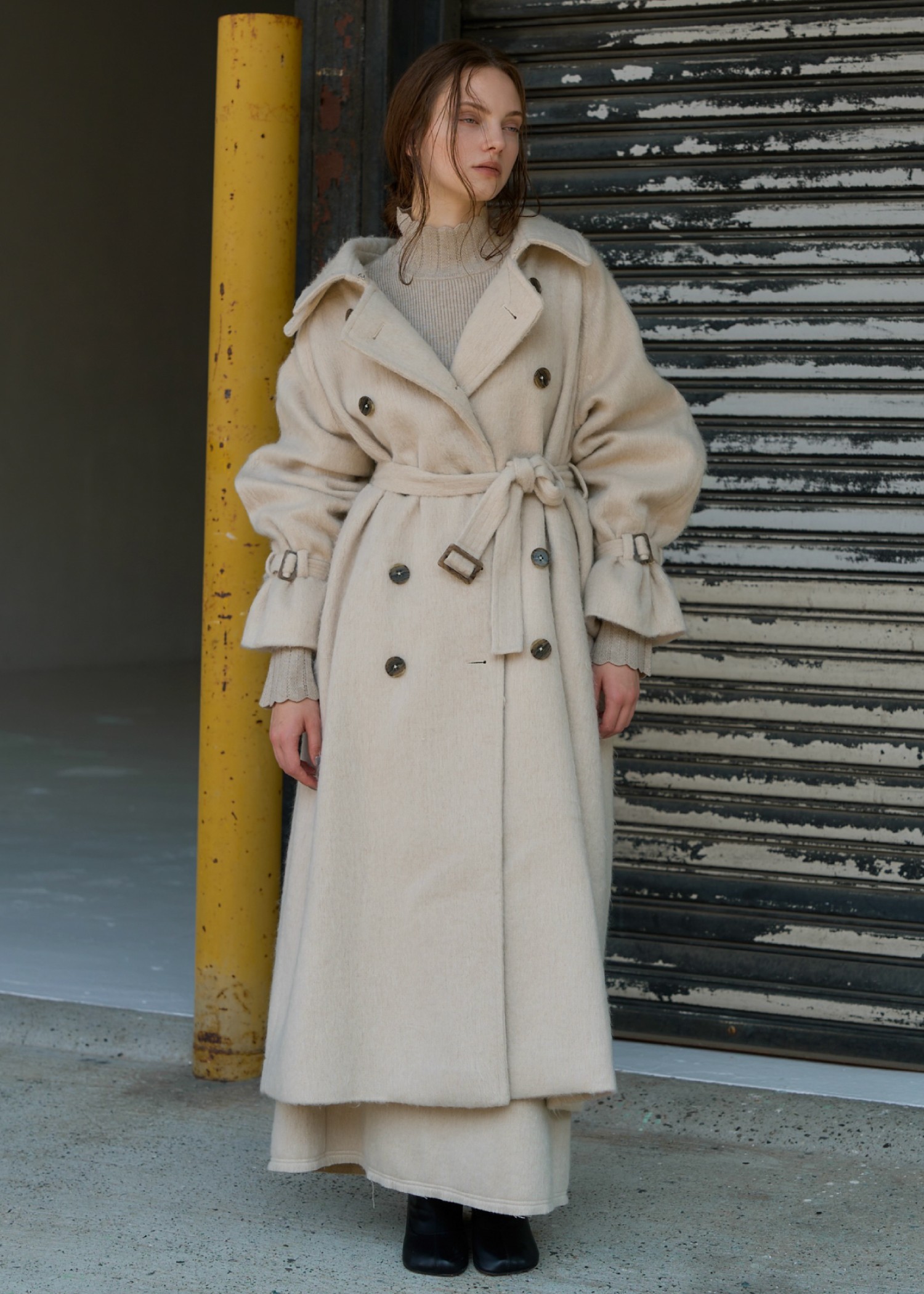 shaggy volume sleeve trench long coat