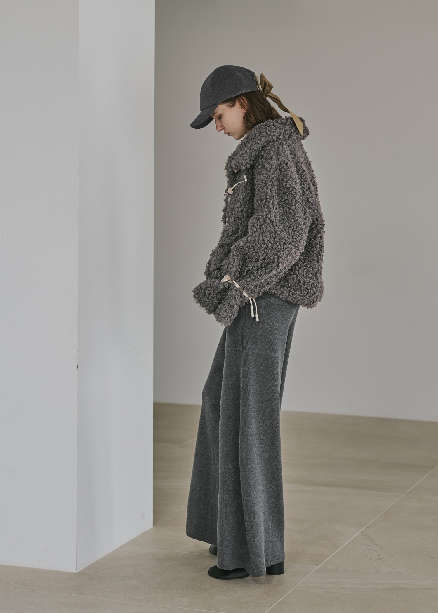 poodle fur cord toggle short JK