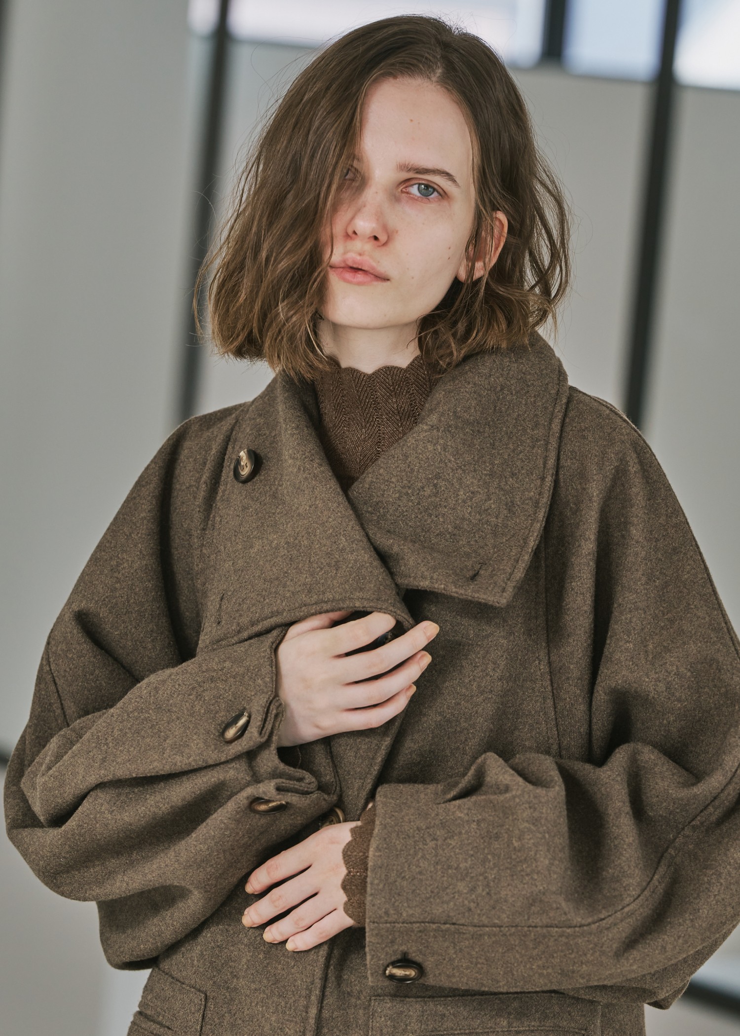 raglan volume sleeve over coat