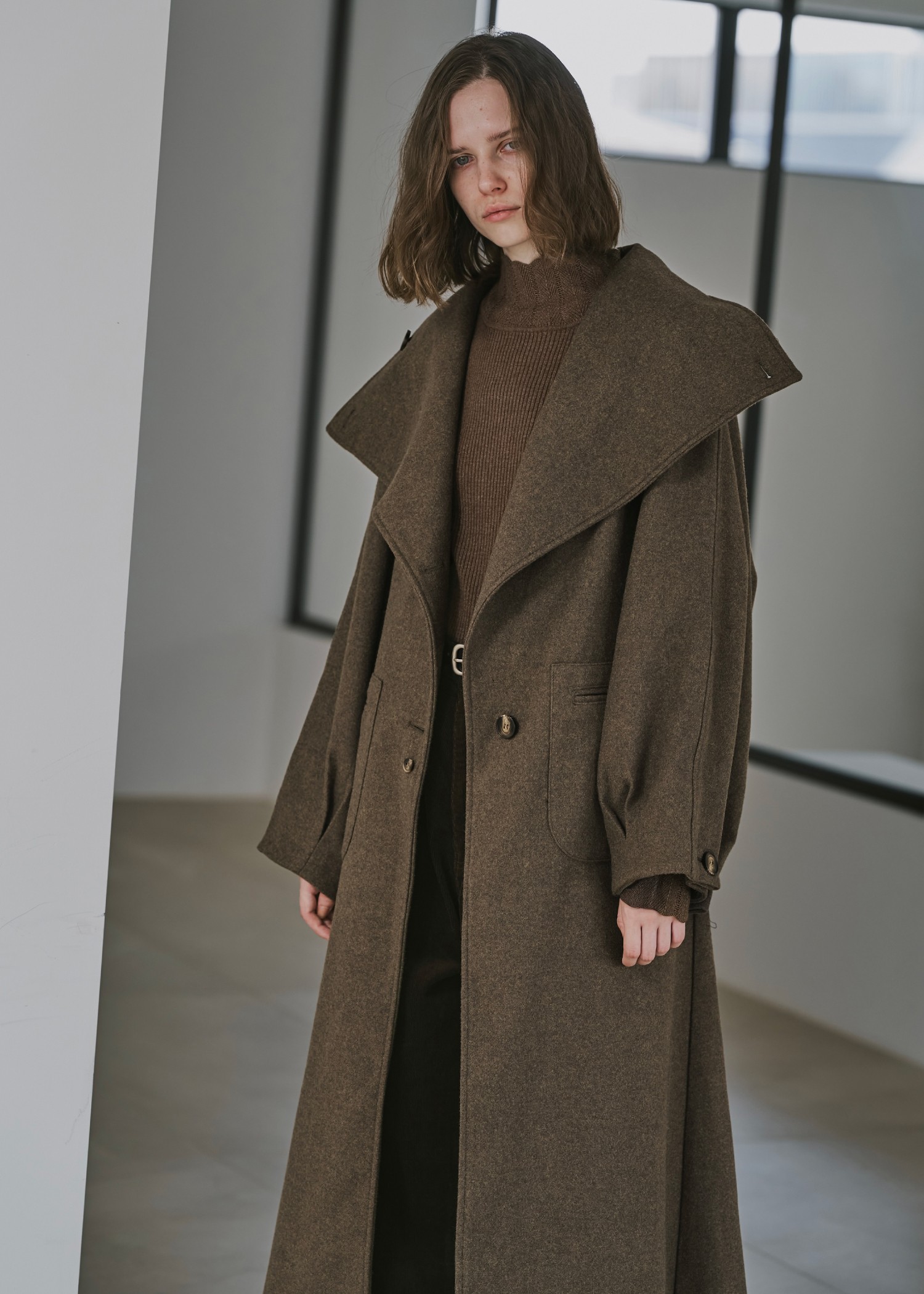 raglan volume sleeve over coat