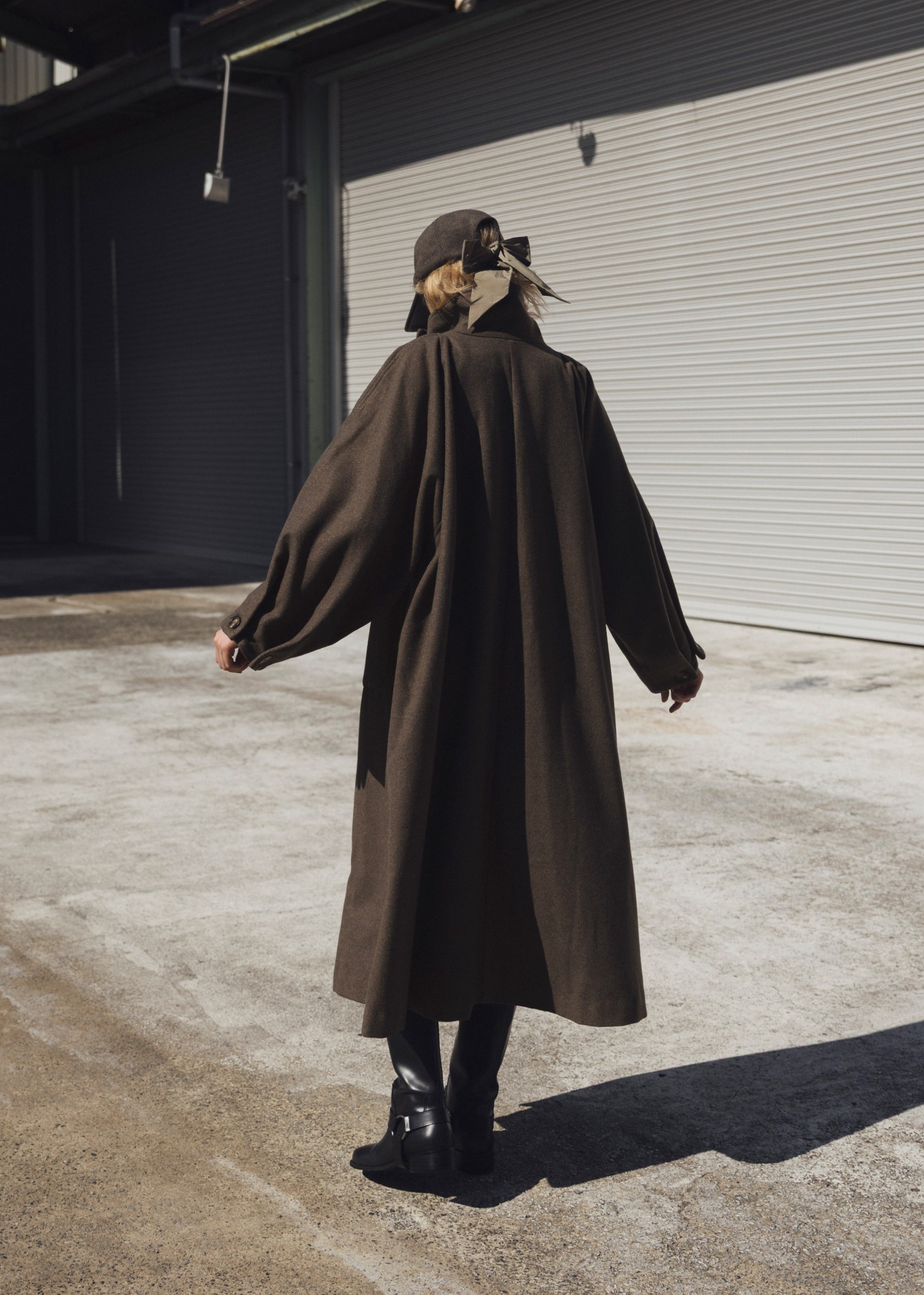 raglan volume sleeve over coat