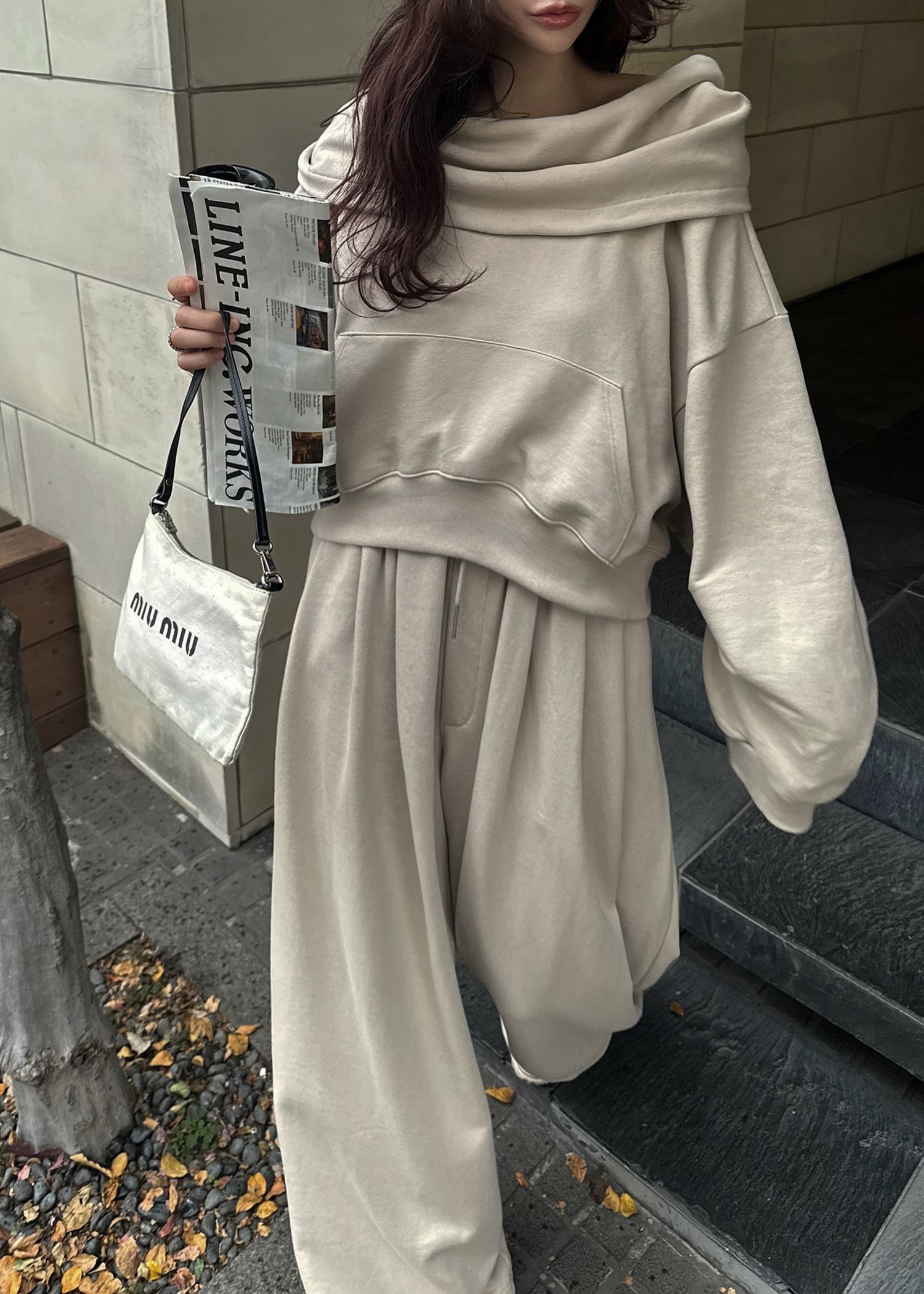 volume tuck drawstring hem sweat PT