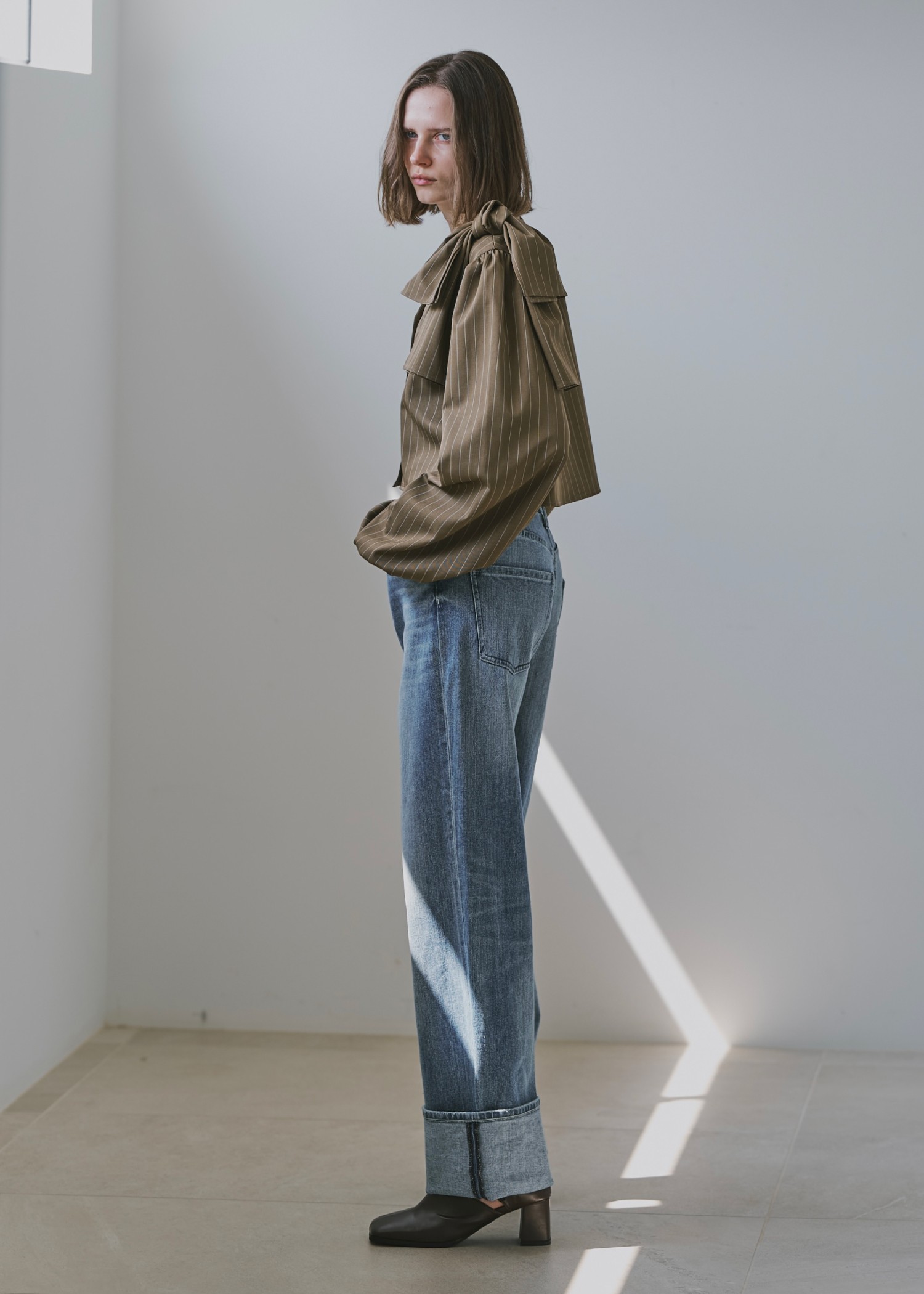 willfully ロールアップデニムパンツ WILLFULLY official web store（ウィルフリーコウシキツウハン