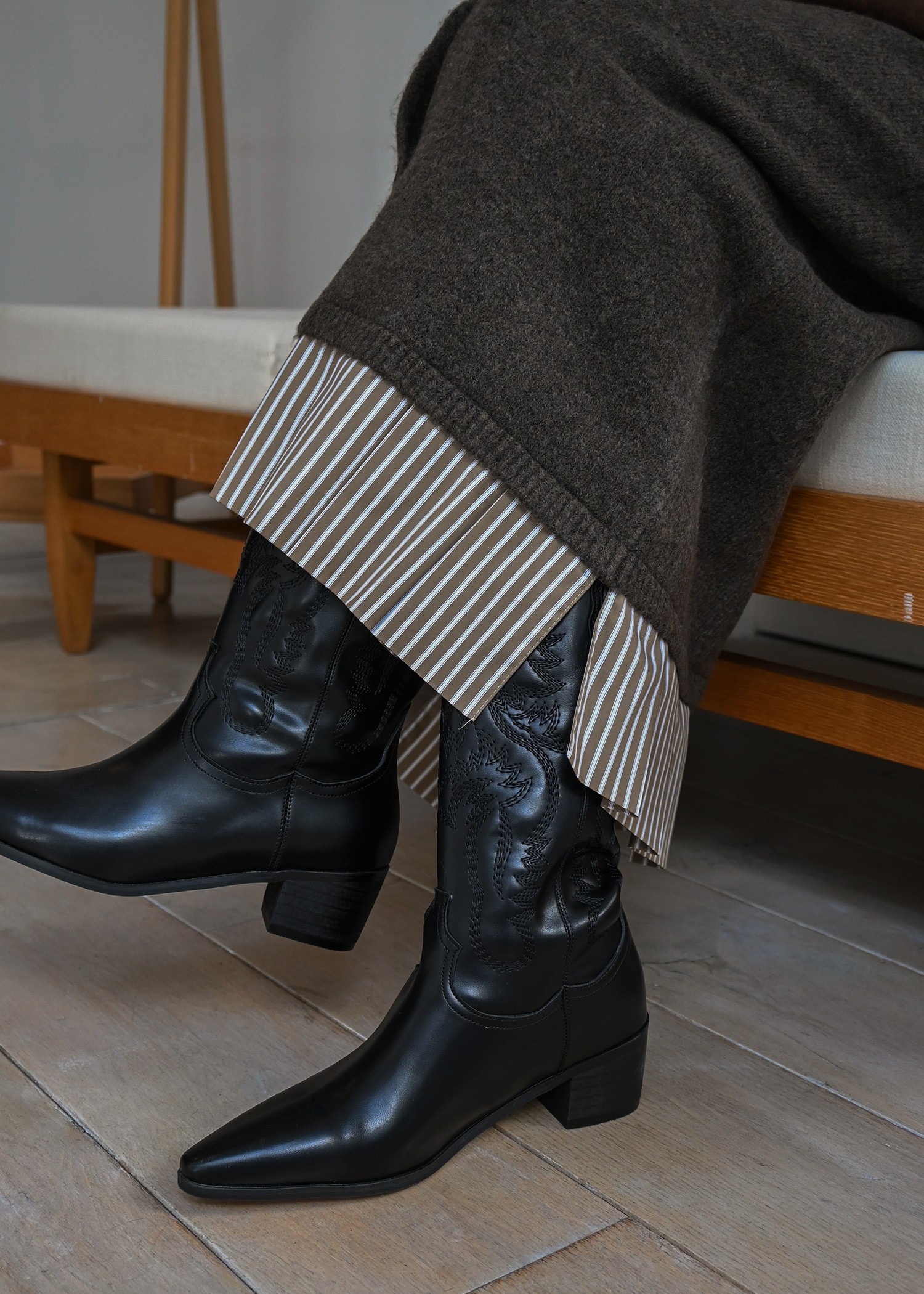 embroidery western boots