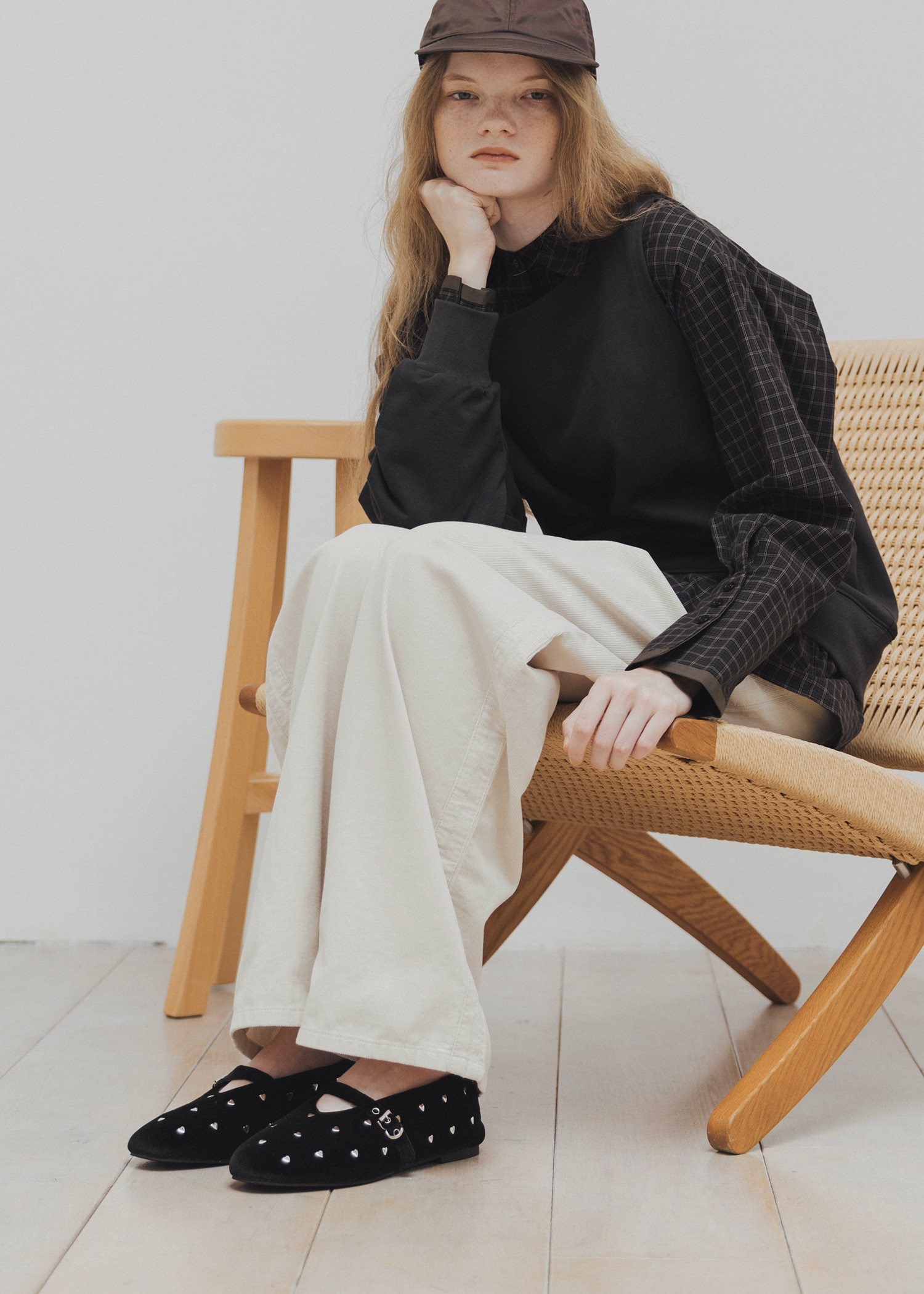 heart studs strap ballet shoes