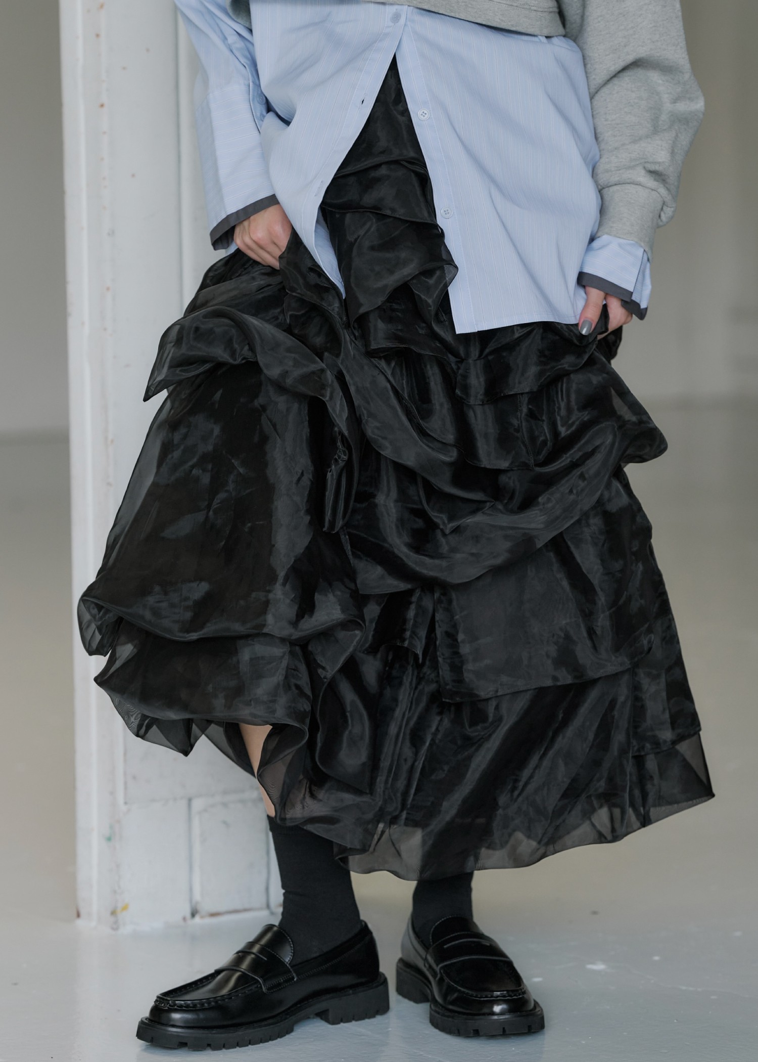 スカート willfully randomtieredtulle&pongeeSK WILLFULLY（ウィルフリー）の「random tiered tulle & pongee SK