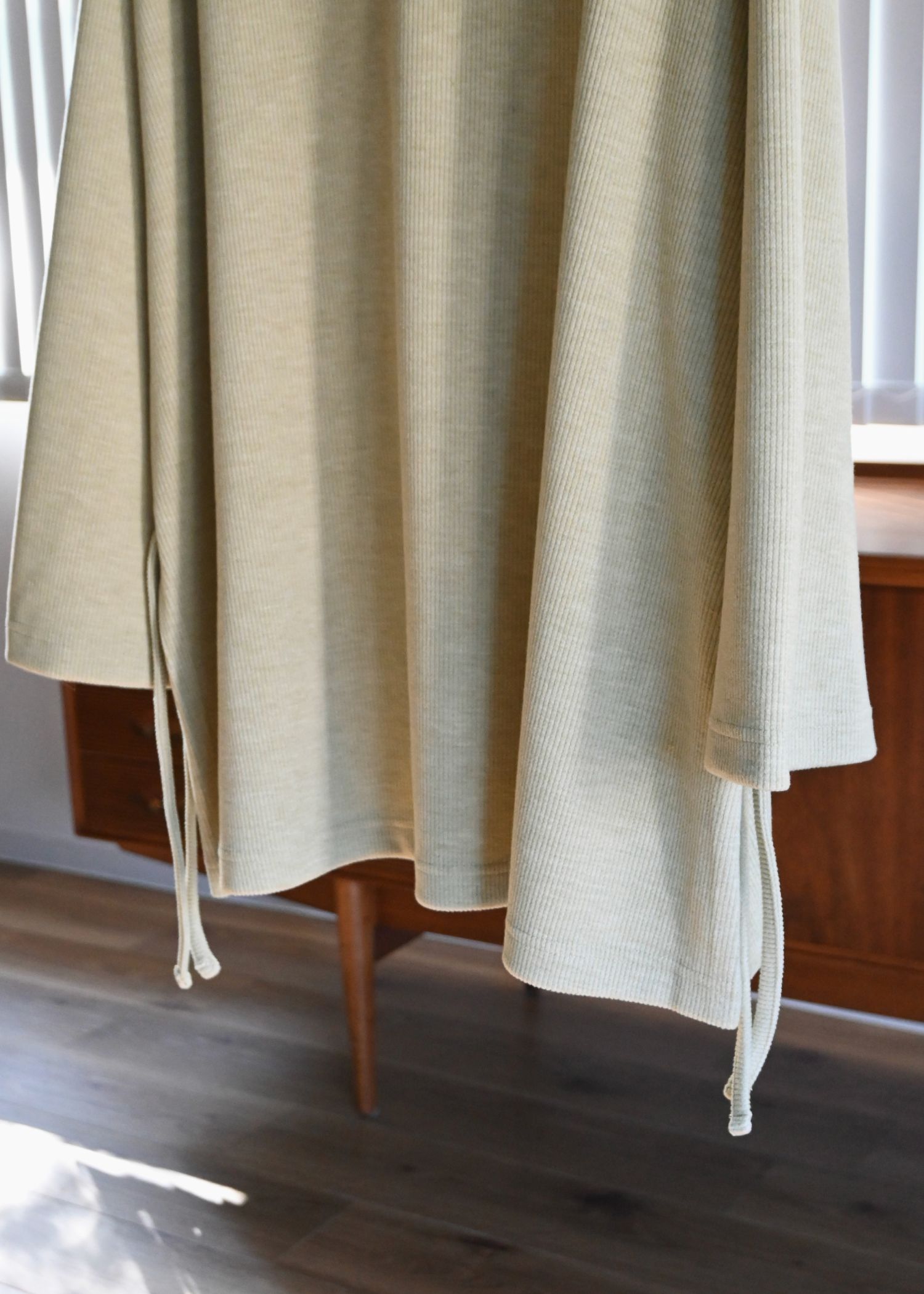 side ribbon tuck bell sleeve rib tops