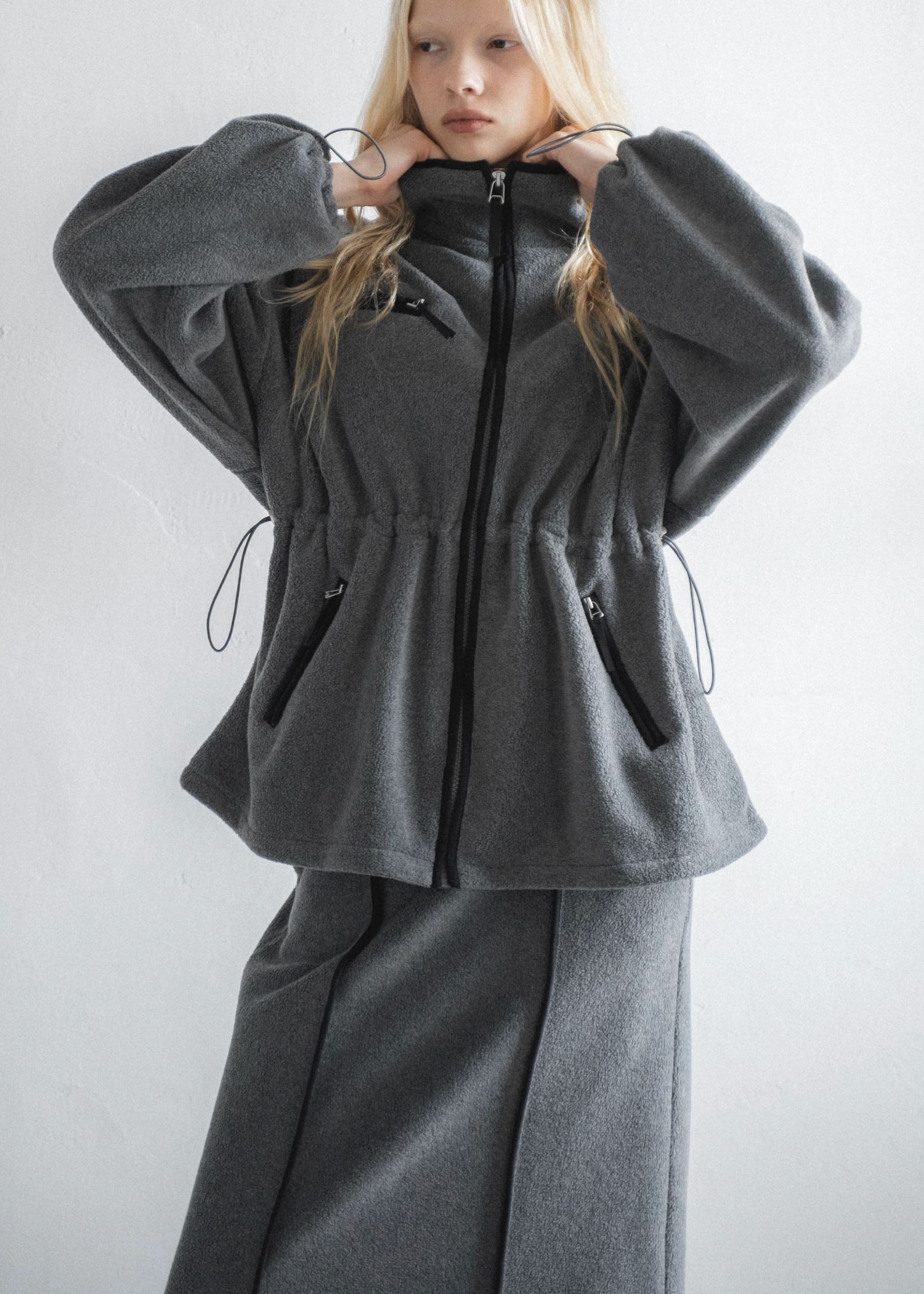 bi color piping fleece drawstring tops