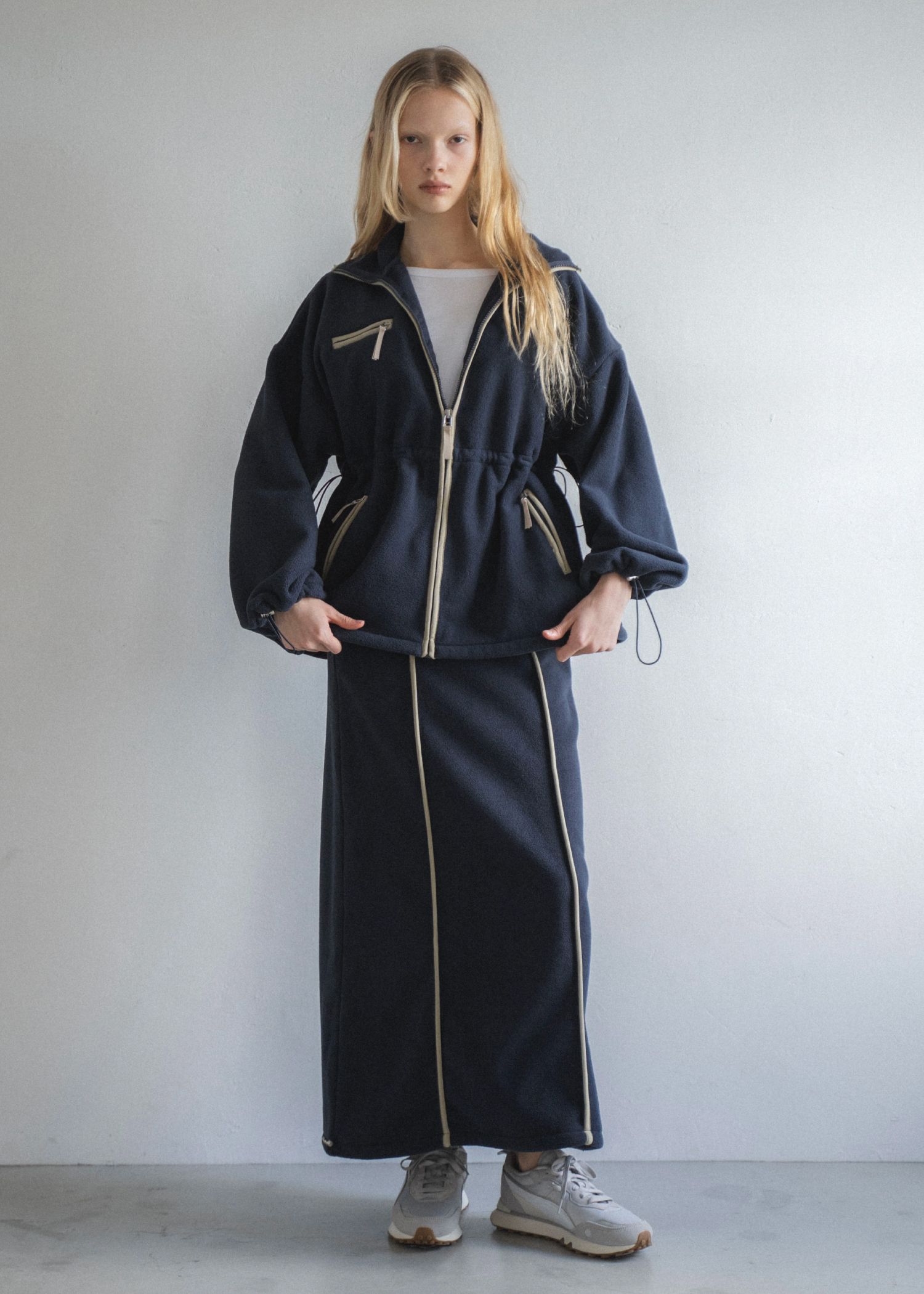 bi color piping fleece drawstring tops