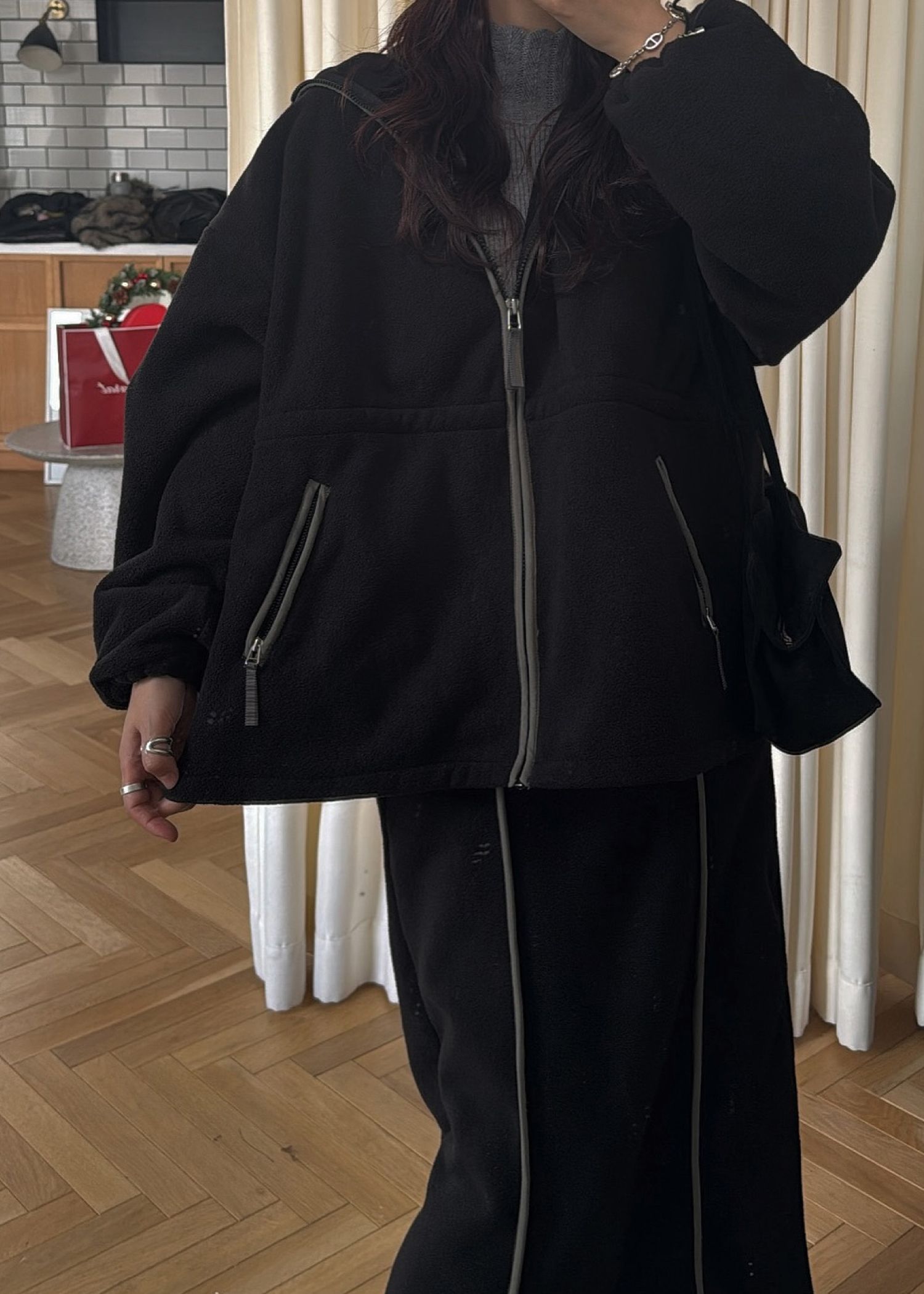 bi color piping fleece drawstring tops