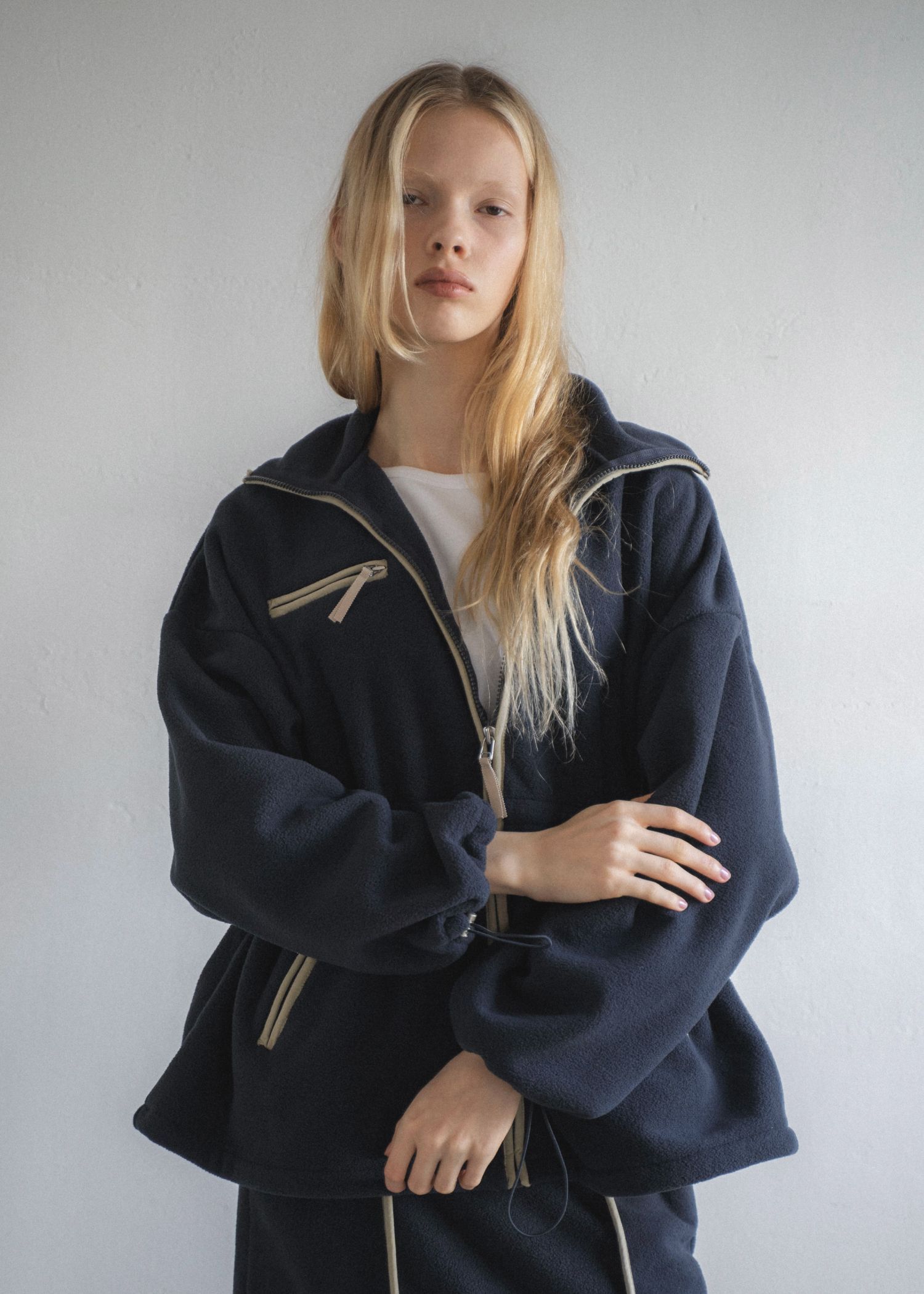 bi color piping fleece drawstring tops