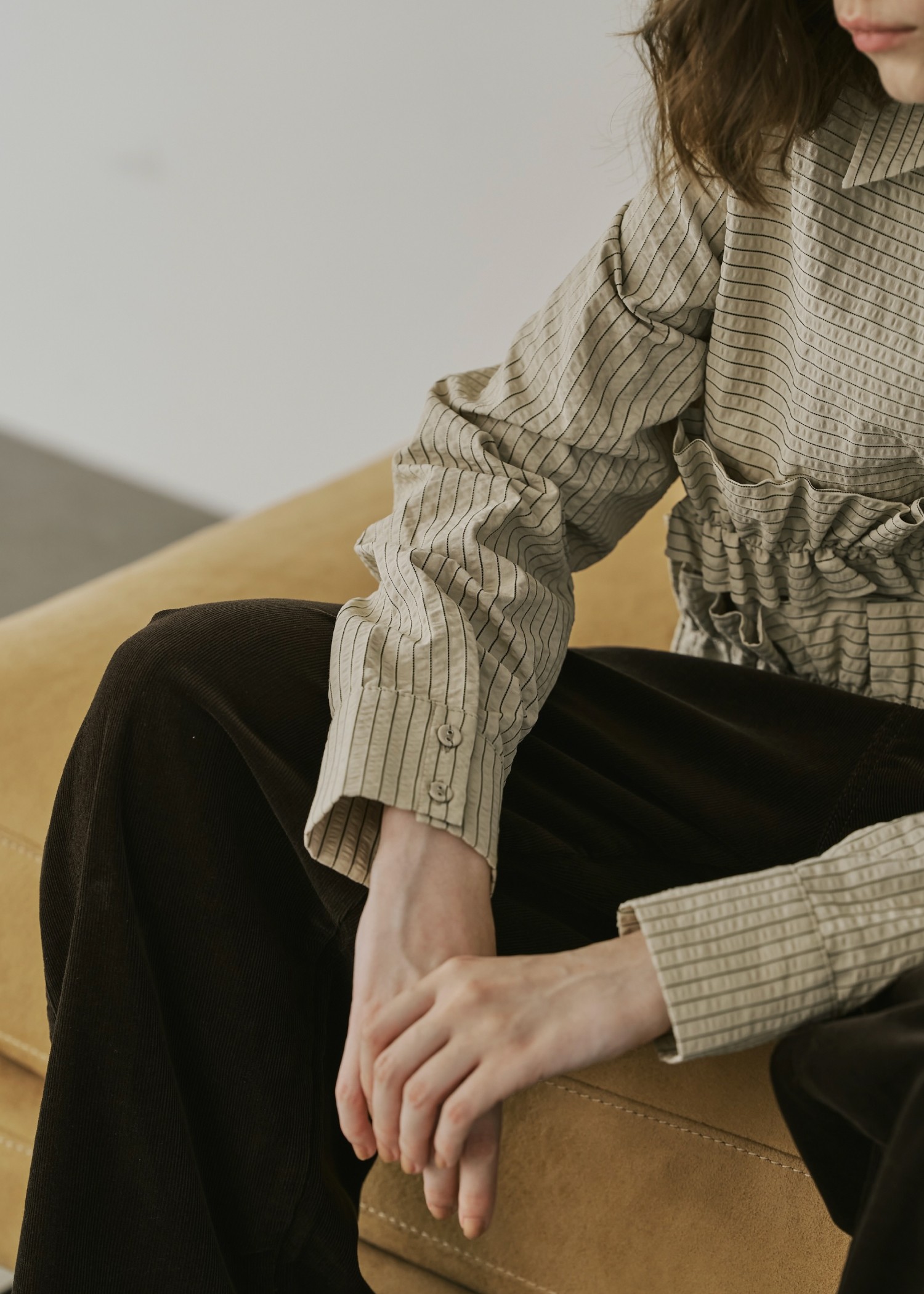 hem double frill short SH