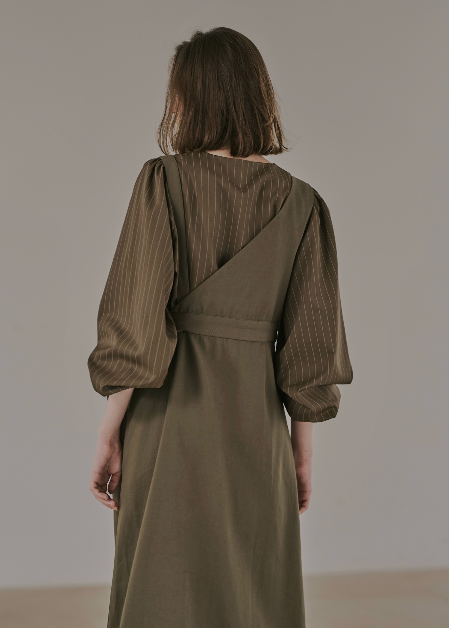 ribbon shoulder stripe short BL