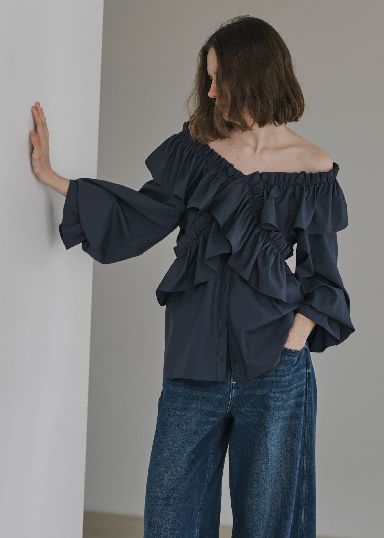 frill cross asymmetry BL