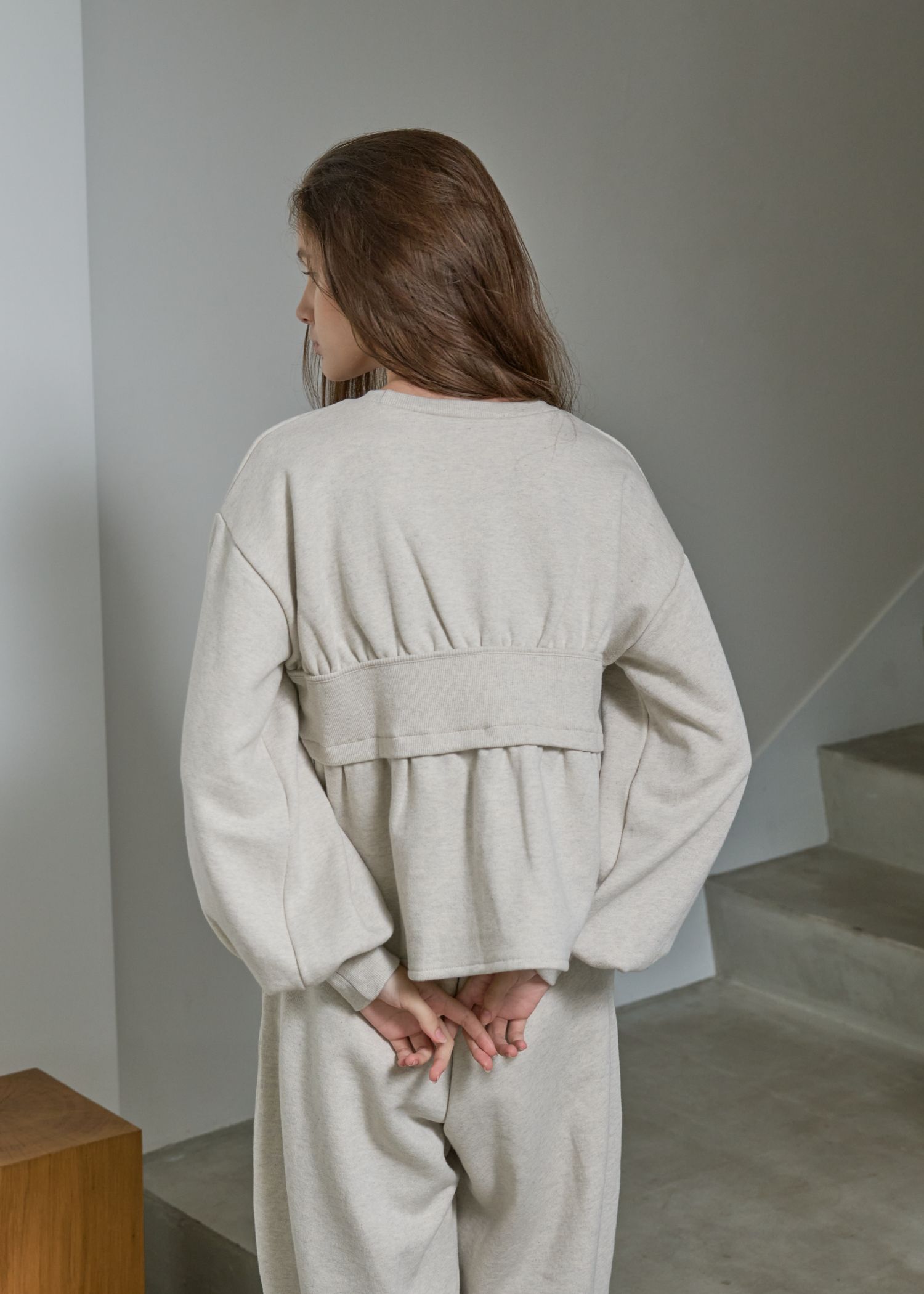 volume sleeve bustier docking  sweat