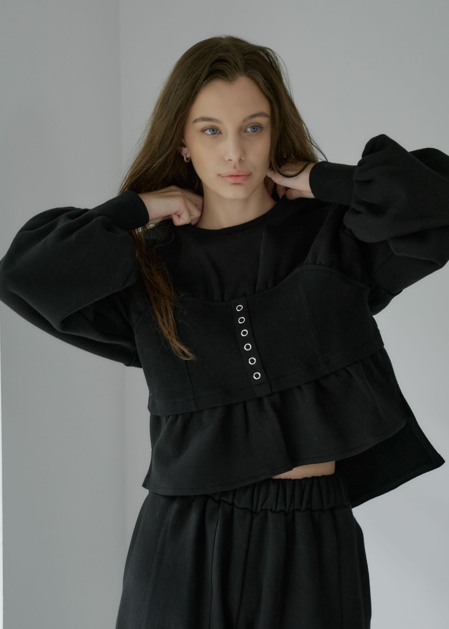 volume sleeve bustier docking  sweat