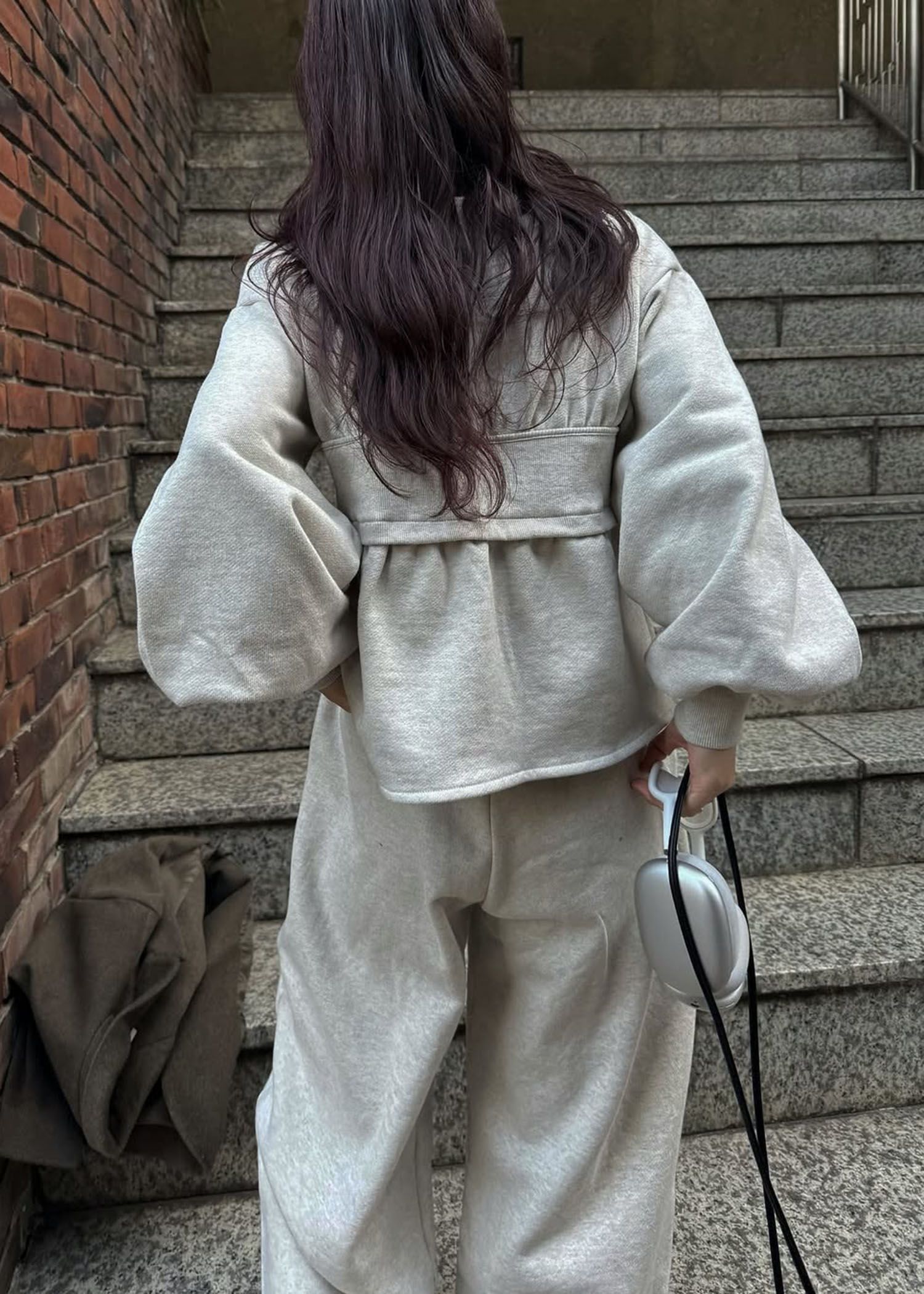 volume sleeve bustier docking  sweat