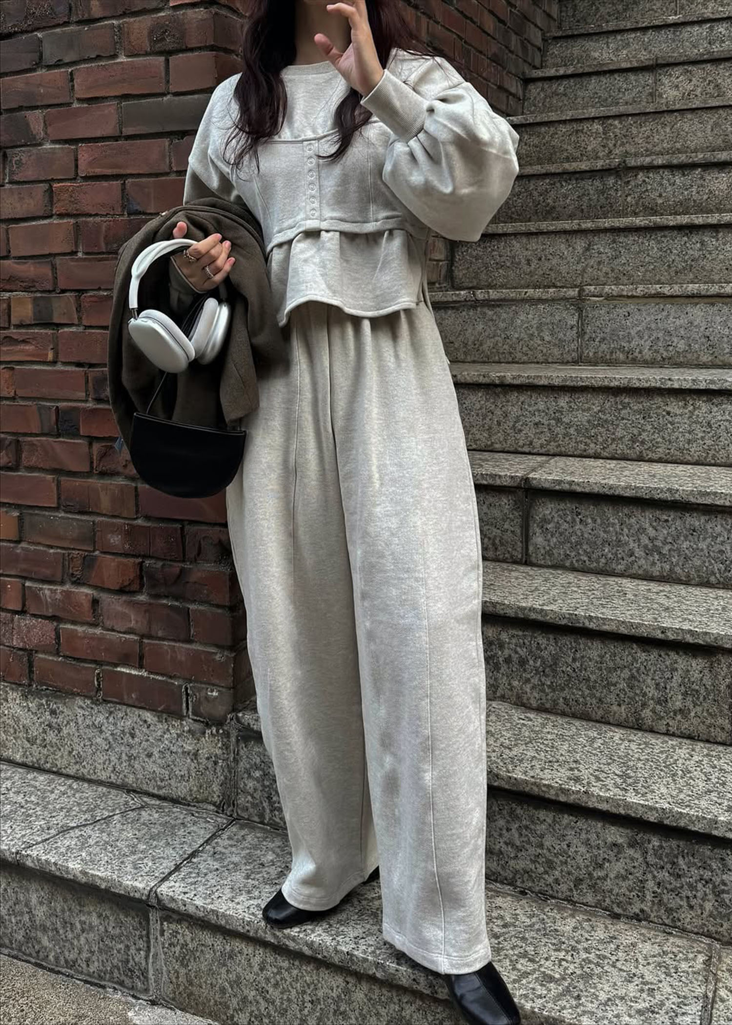 volume sleeve bustier docking  sweat