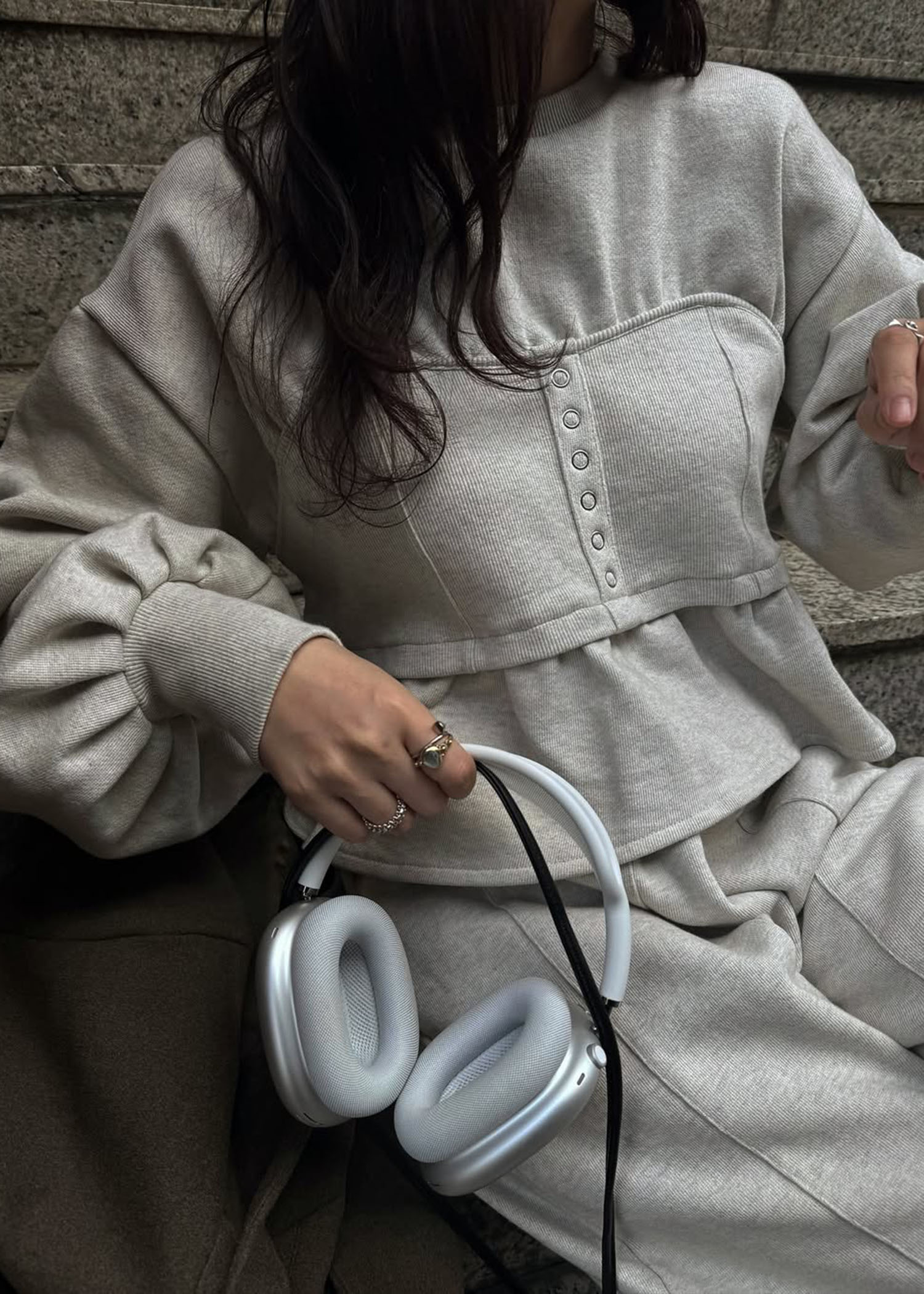 volume sleeve bustier docking  sweat