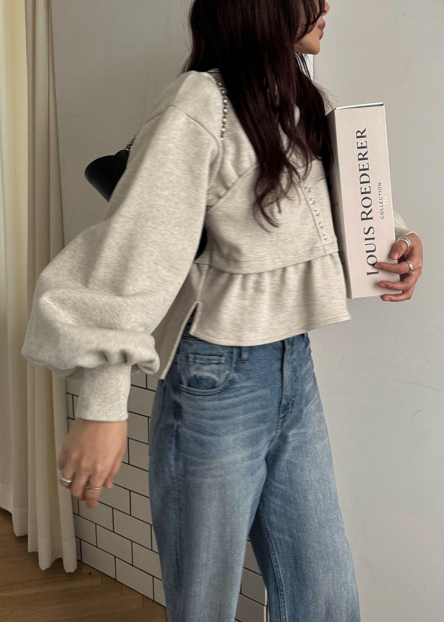 volume sleeve bustier docking  sweat