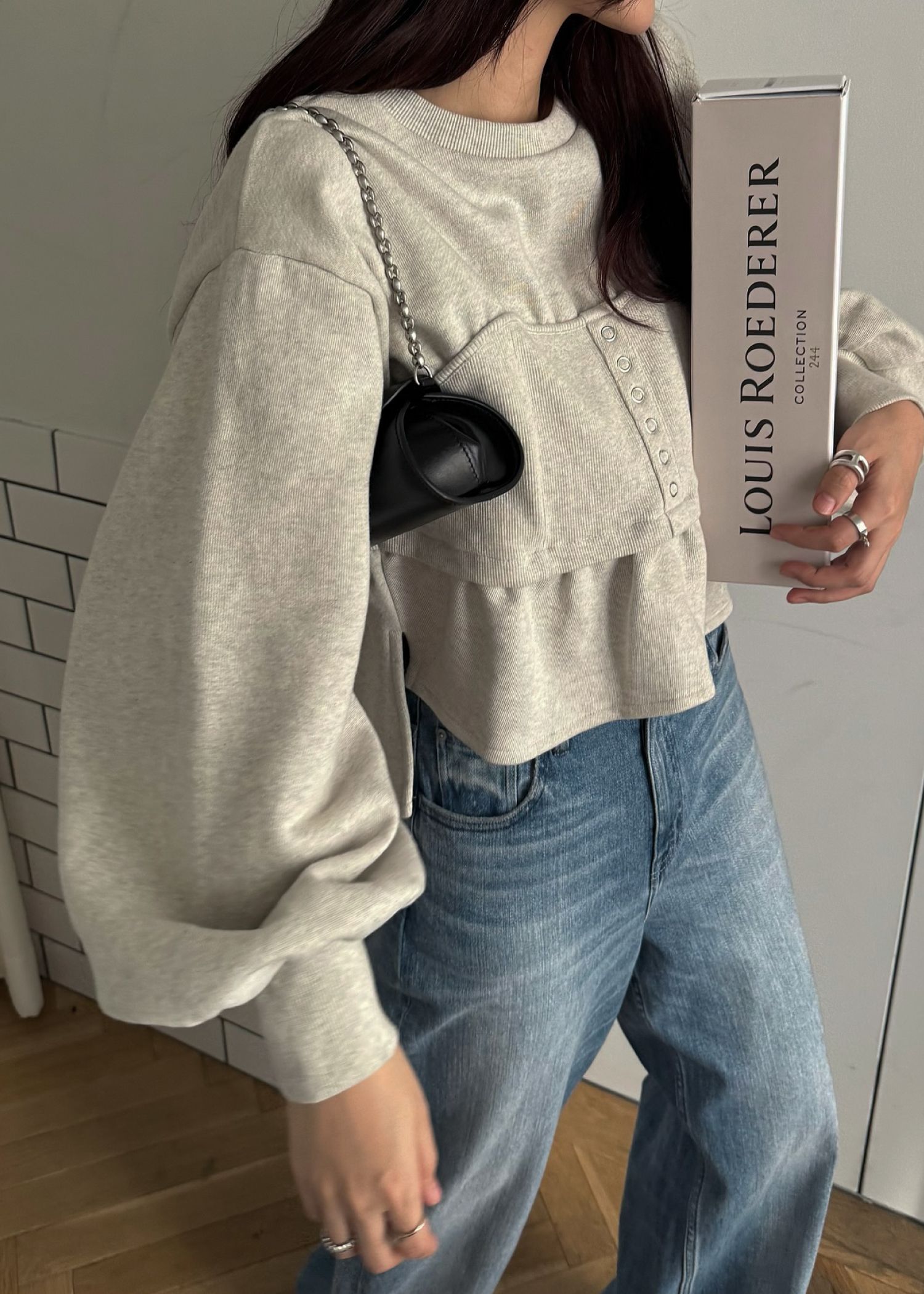 volume sleeve bustier docking  sweat