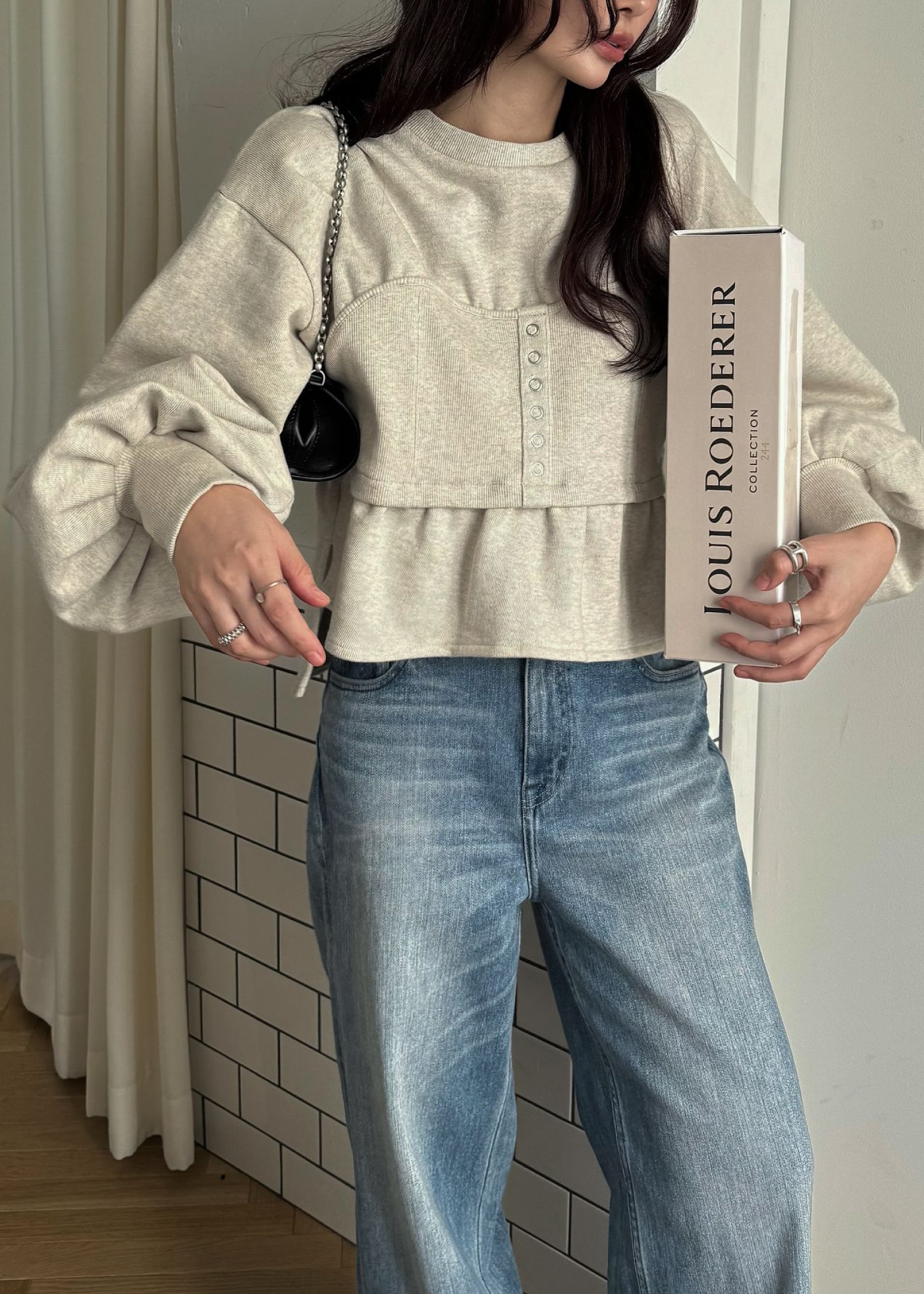 volume sleeve bustier docking  sweat