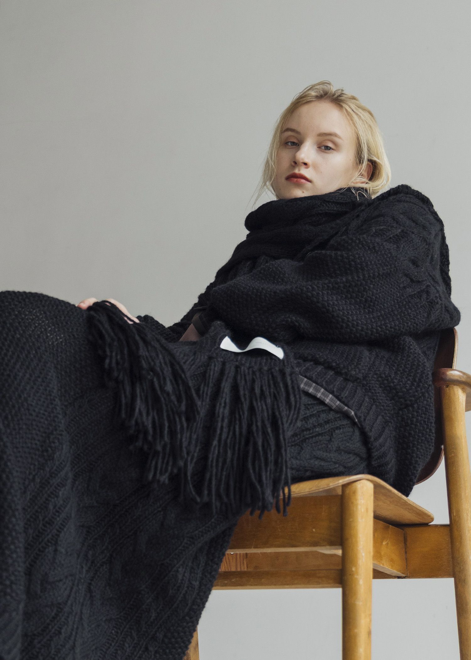 coarse knit cable fringe muffler