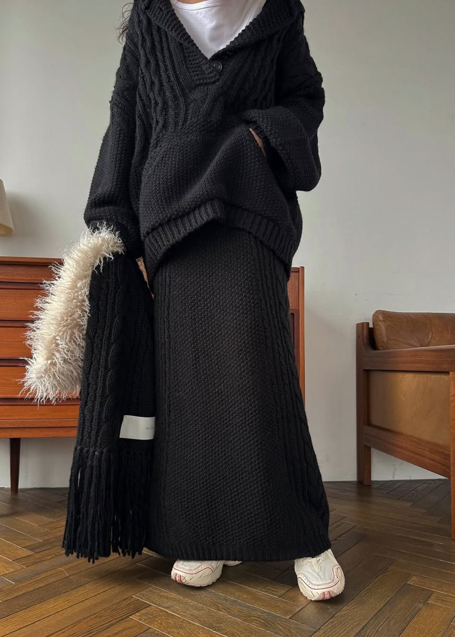 coarse knit cable fringe muffler