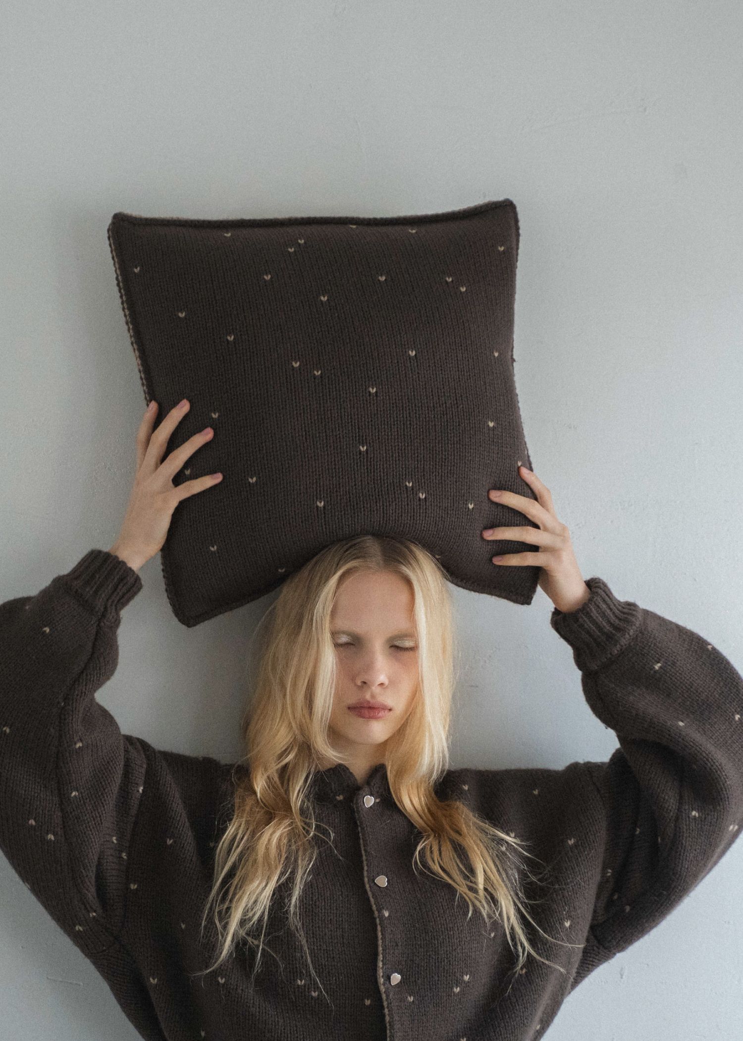 heart dot jacquard knit cushion cover