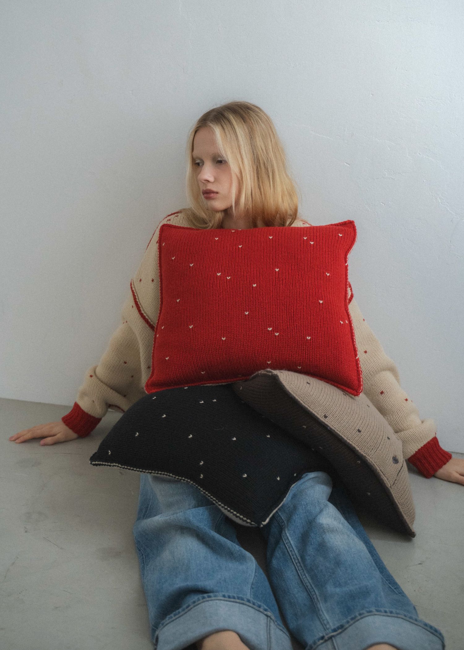 heart dot jacquard knit cushion cover