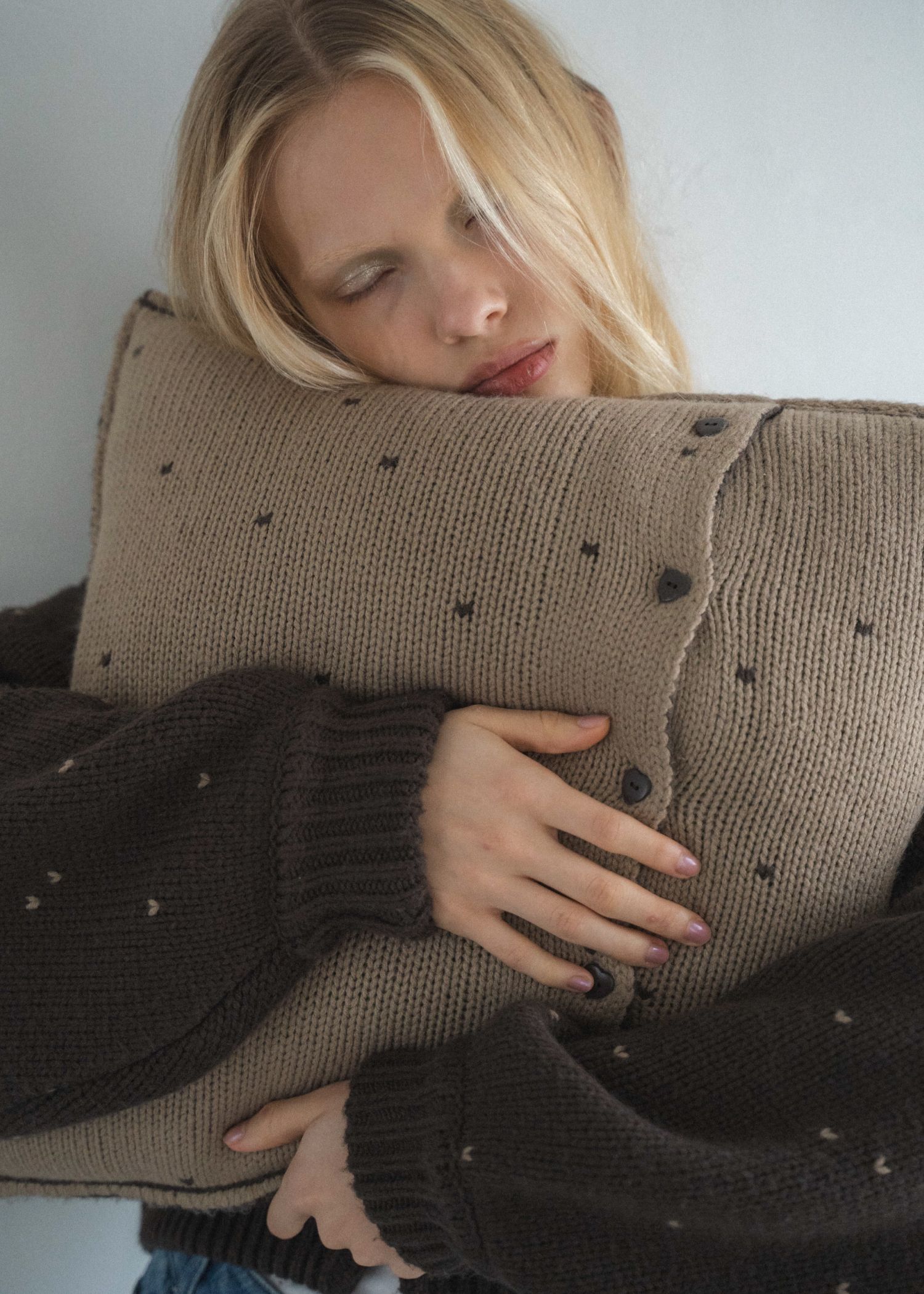 heart dot jacquard knit cushion cover