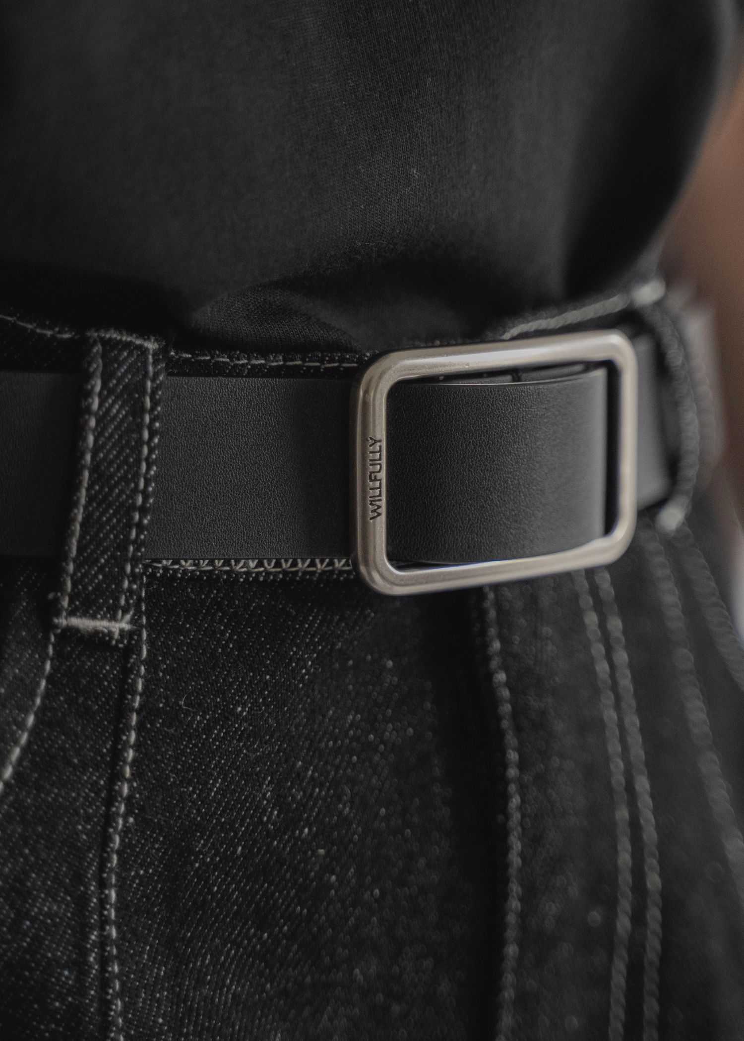 rectangle buckle holeless leather belt