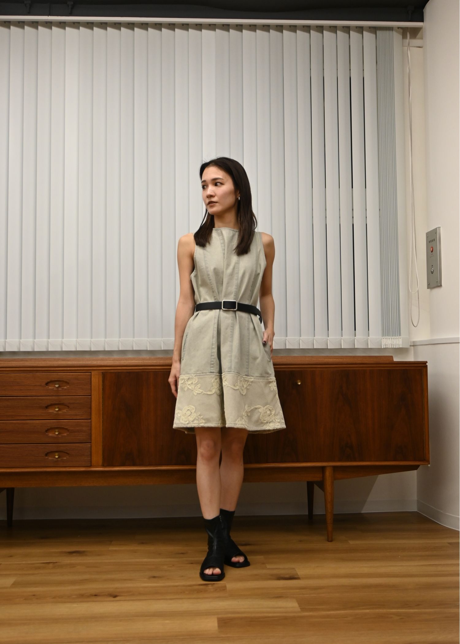 denim panel a line lace hem no sleeve OP