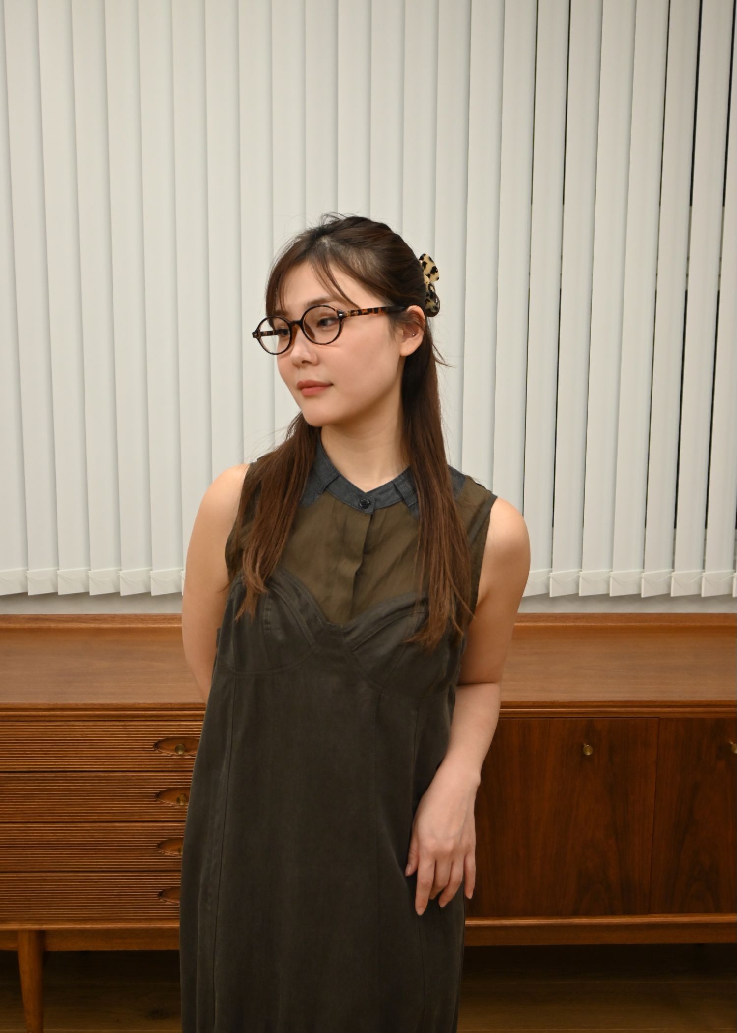 no sleeve color scheme collar shirt