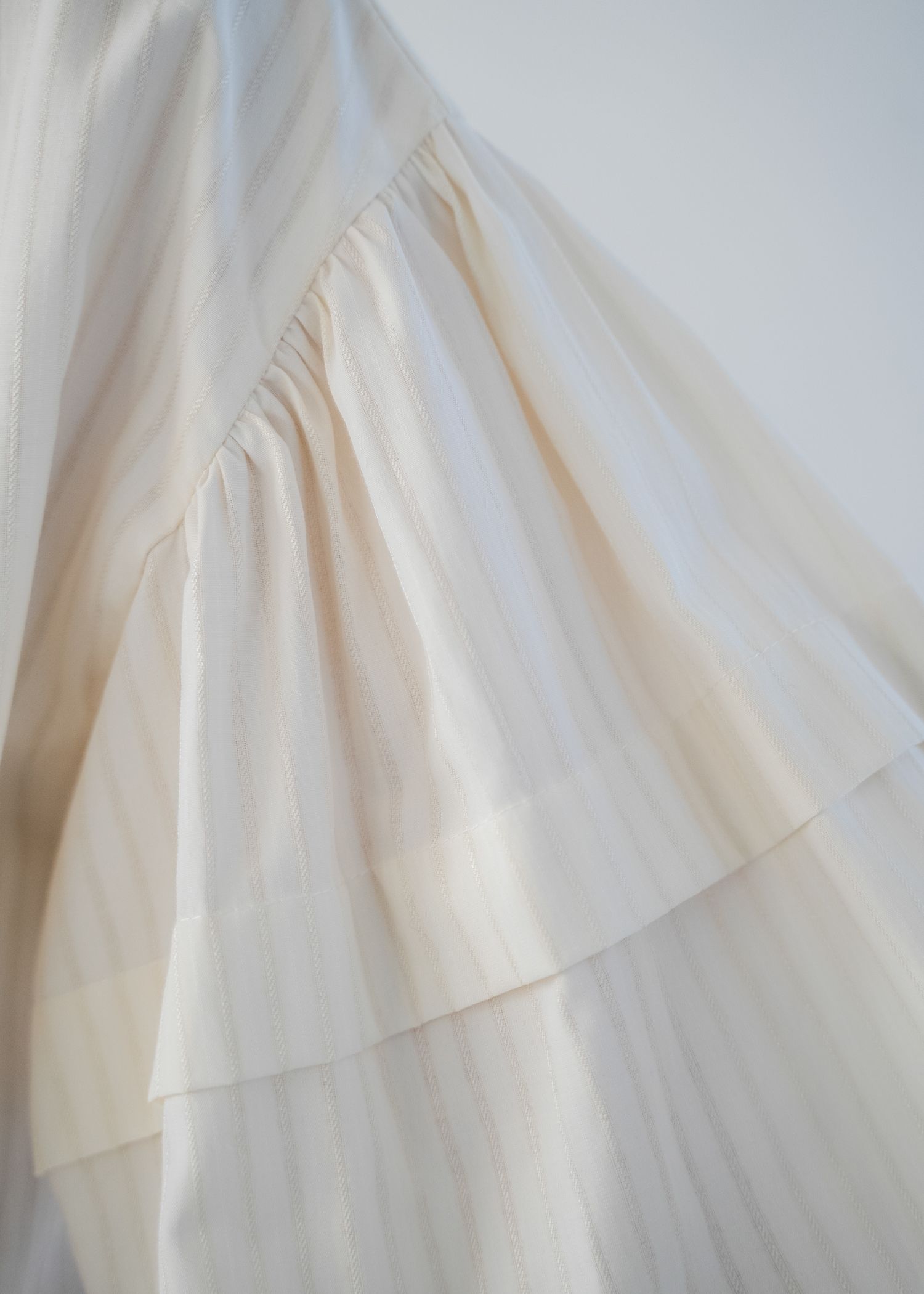 stripe balloon sleeve cleric BL