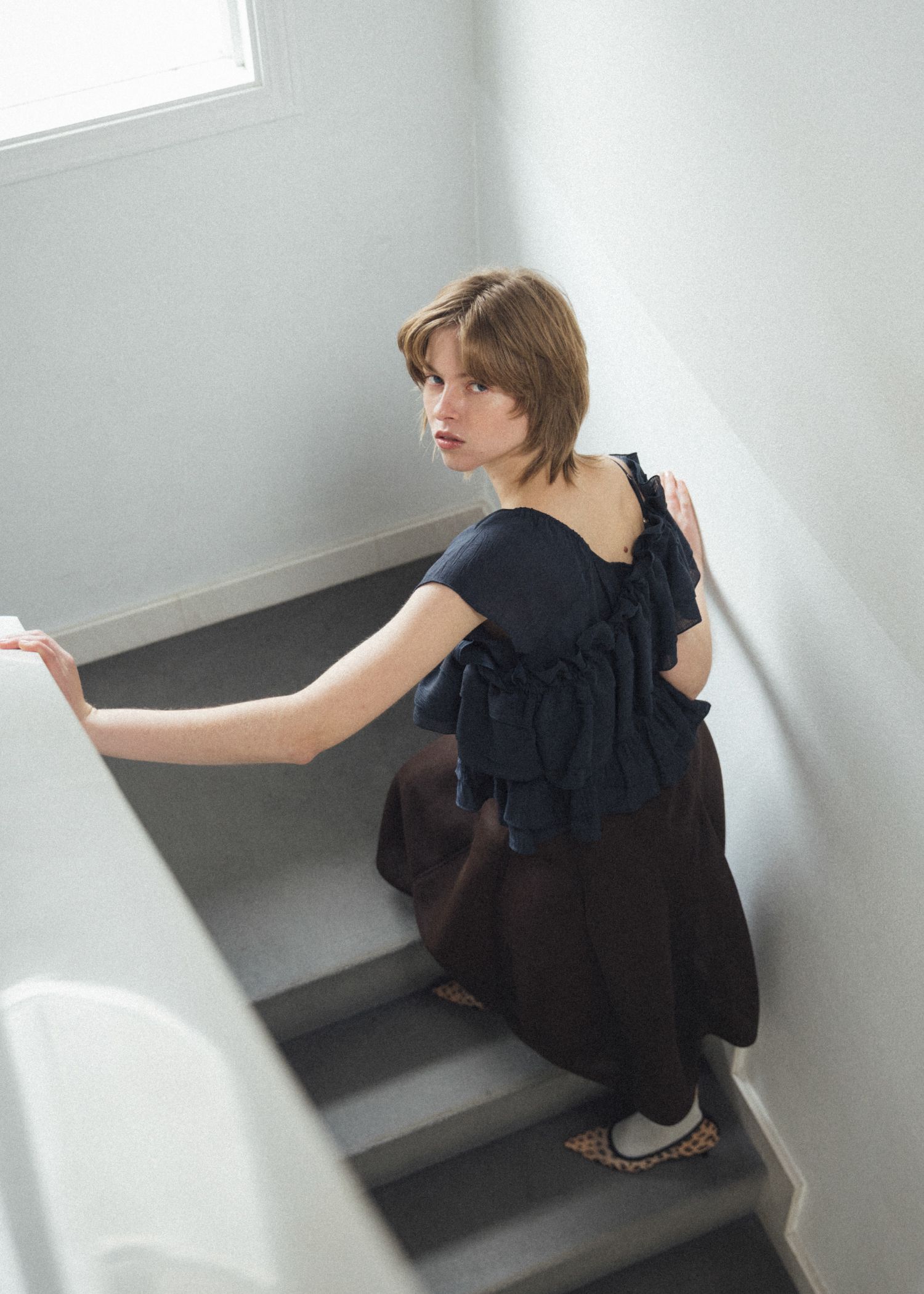 asymmetry tiered frill sheer shirring BL